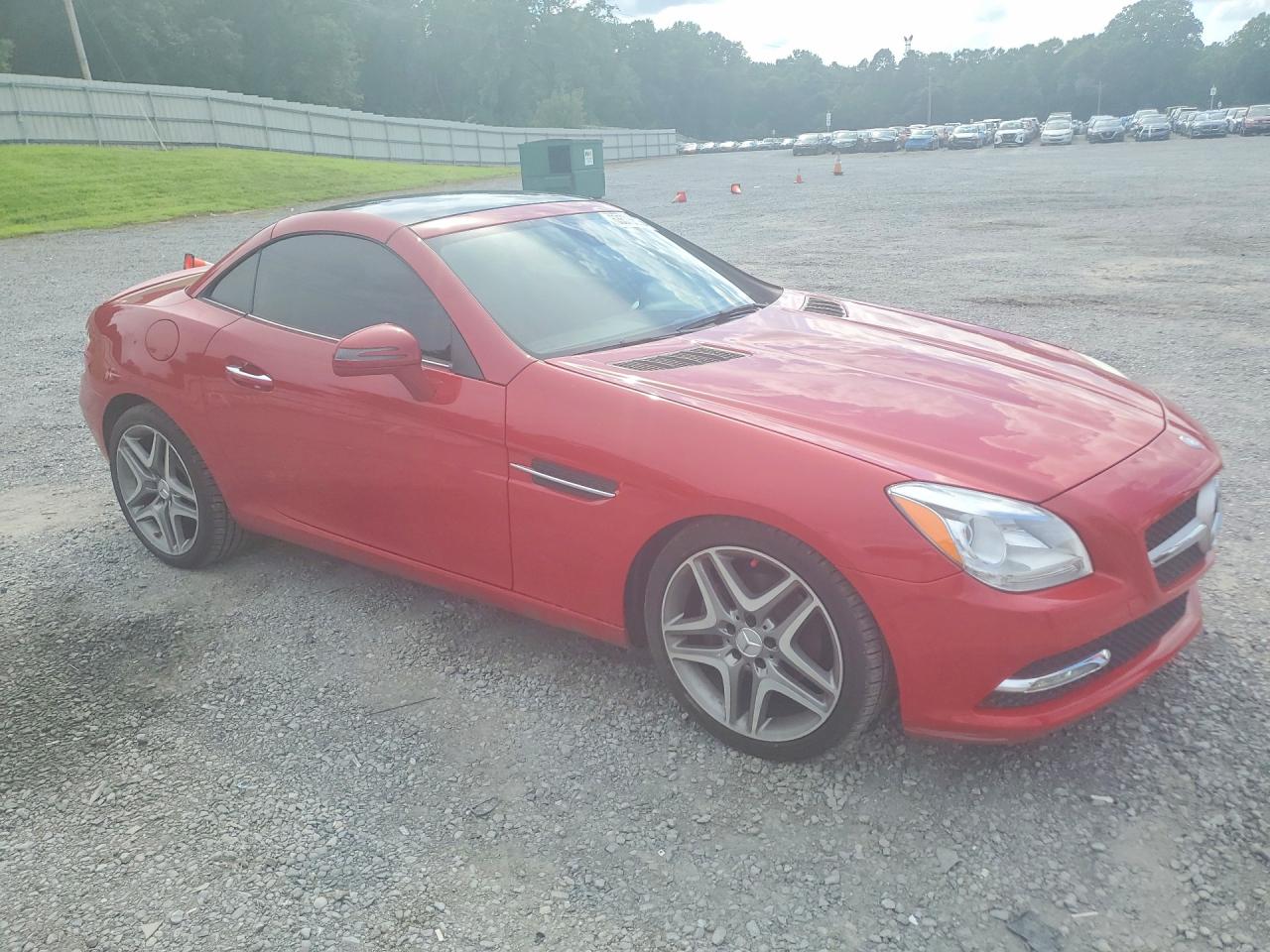 2015 Mercedes-benz Slk 250 Red vin: WDDPK4HA2FF113103