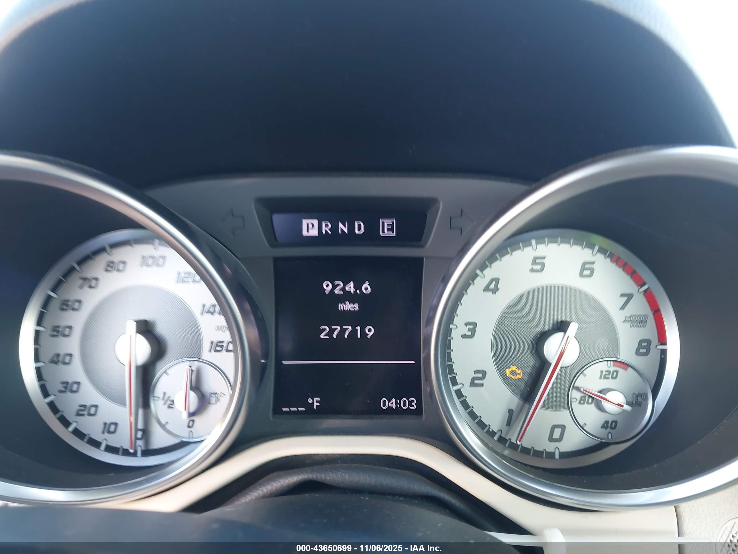 2013 Mercedes-benz Slk 250   Red vin: WDDPK4HA3DF049957