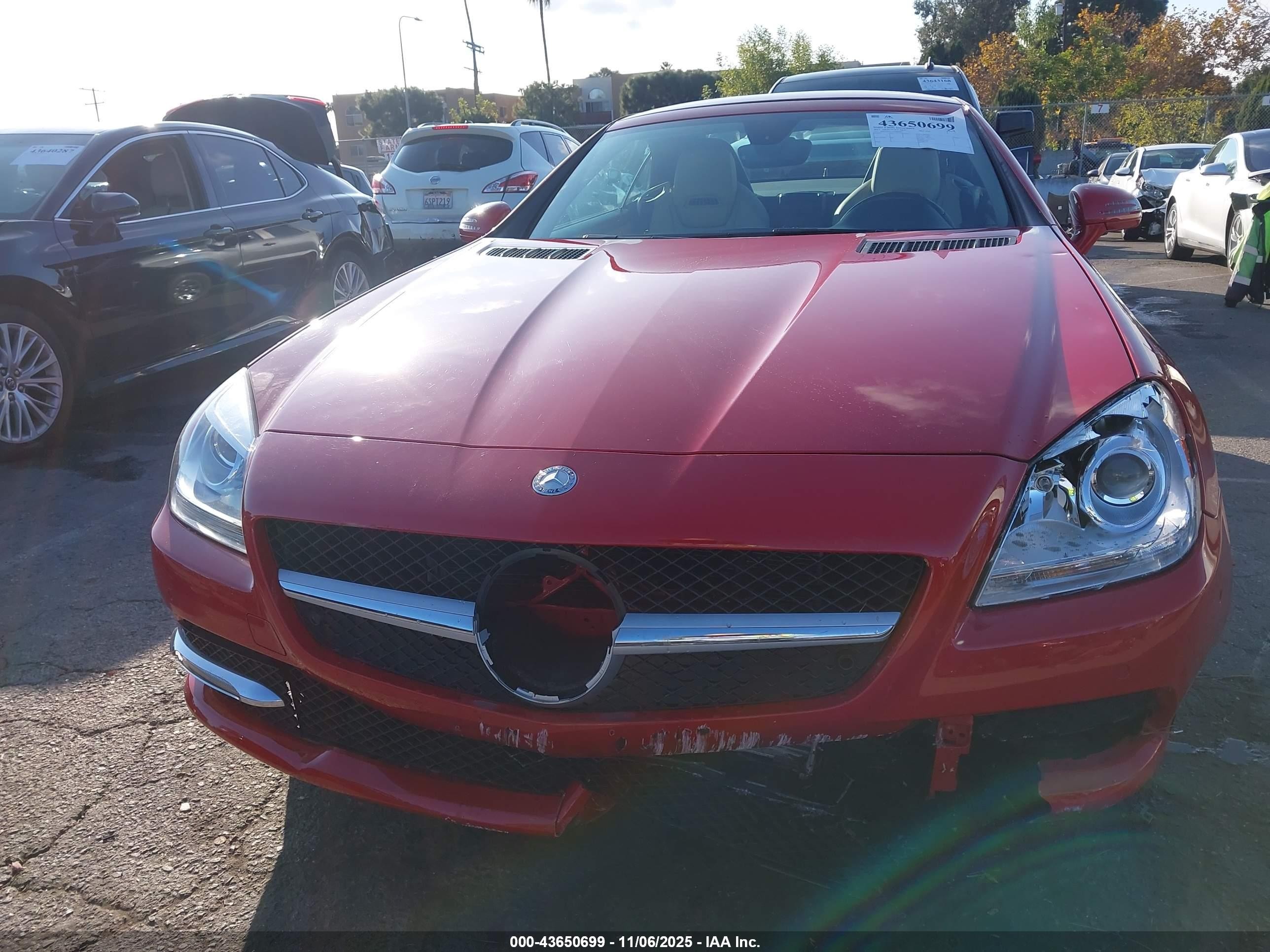 2013 Mercedes-benz Slk 250   Red vin: WDDPK4HA3DF049957