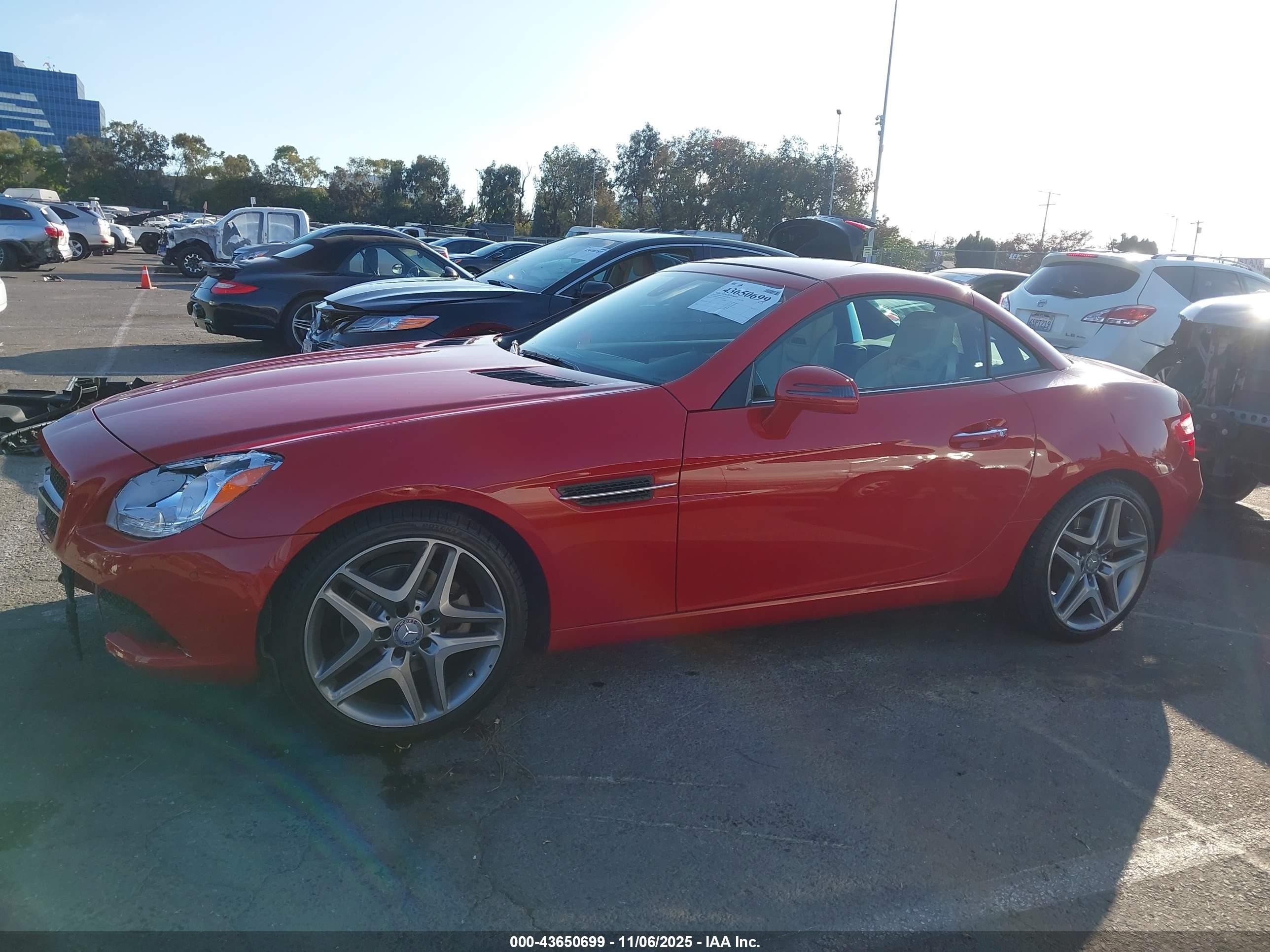 2013 Mercedes-benz Slk 250   Red vin: WDDPK4HA3DF049957