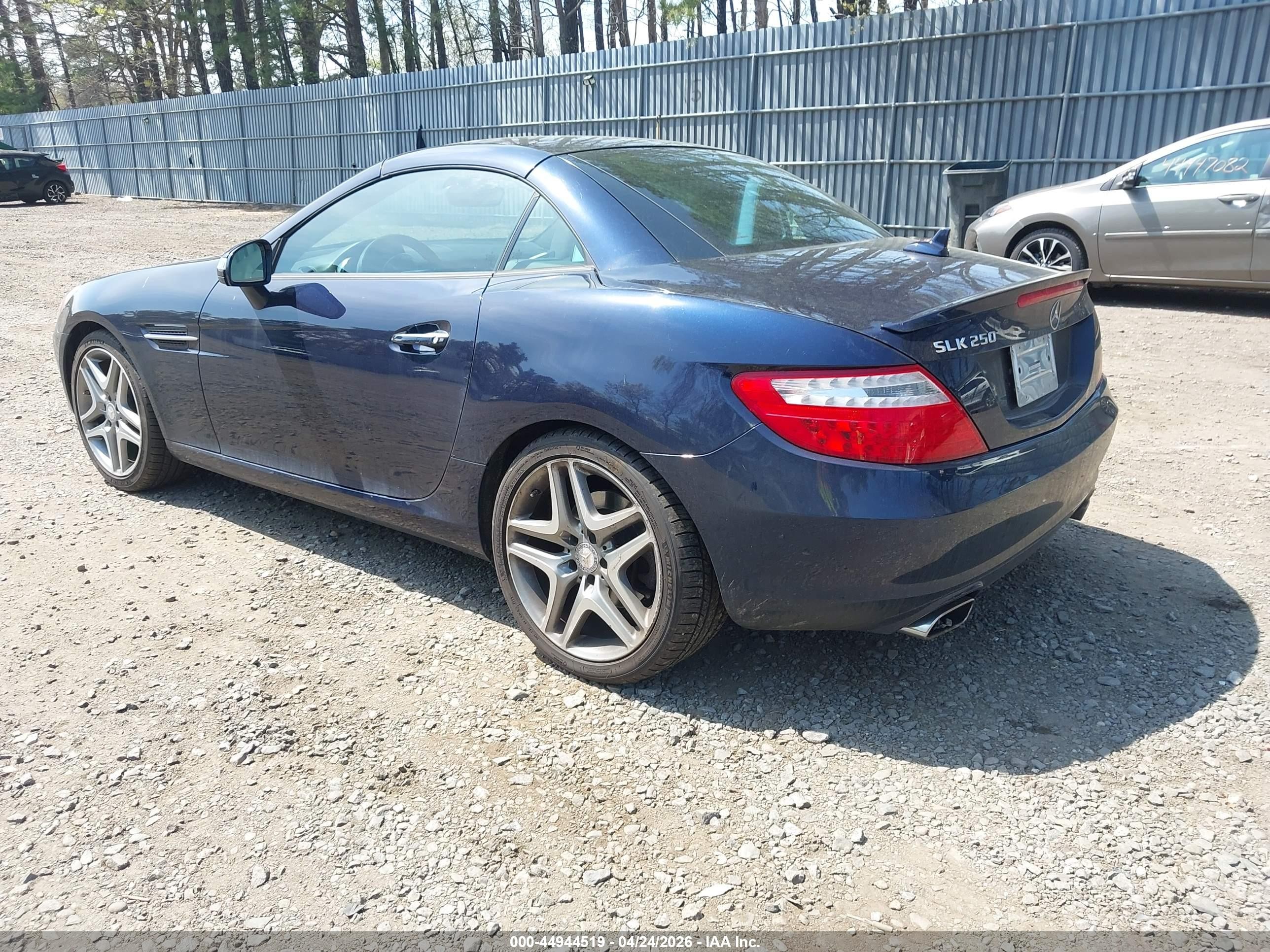 2015 Mercedes-benz Slk 250   Blue vin: WDDPK4HA3FF102983