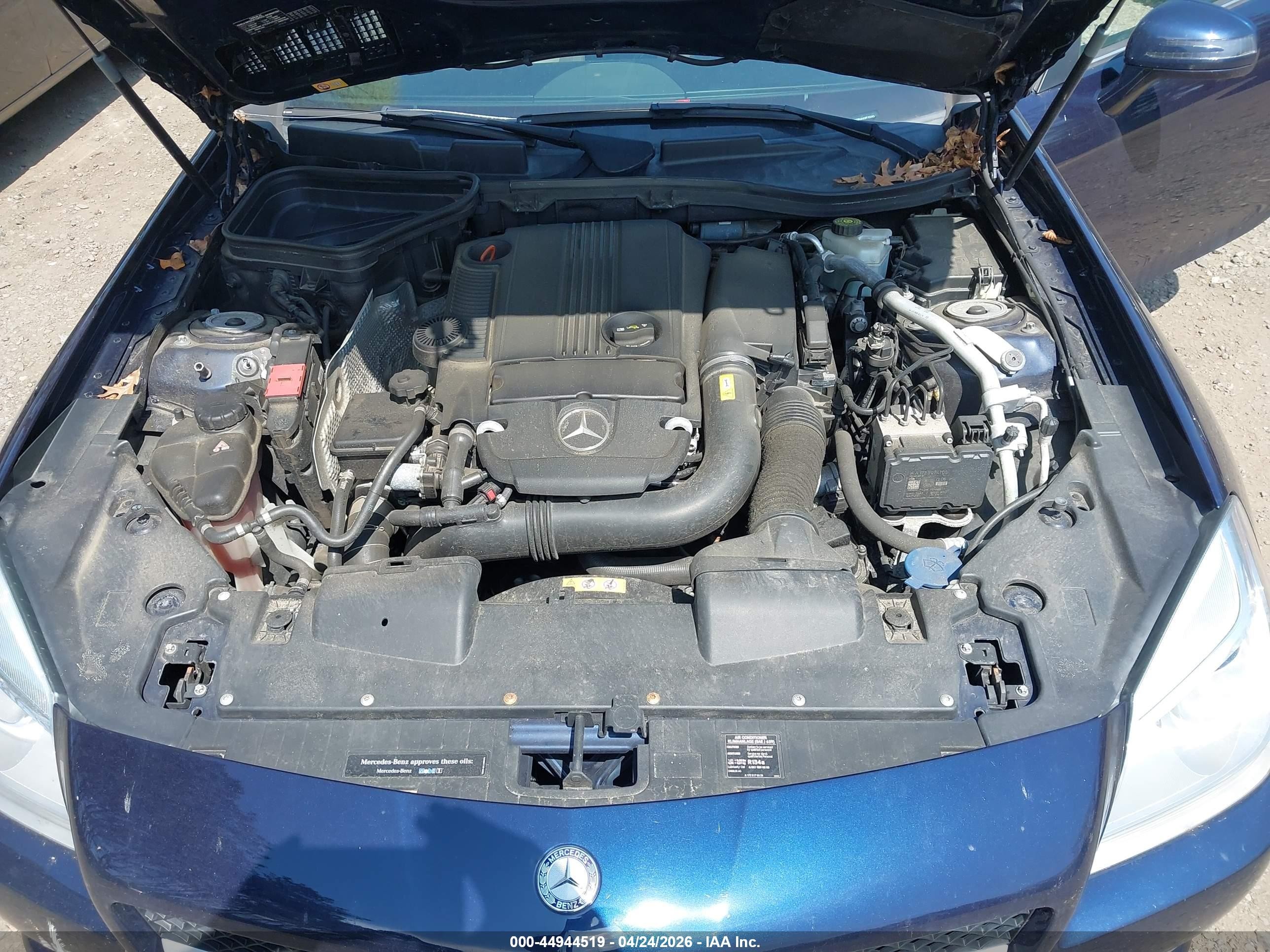 2015 Mercedes-benz Slk 250   Blue vin: WDDPK4HA3FF102983