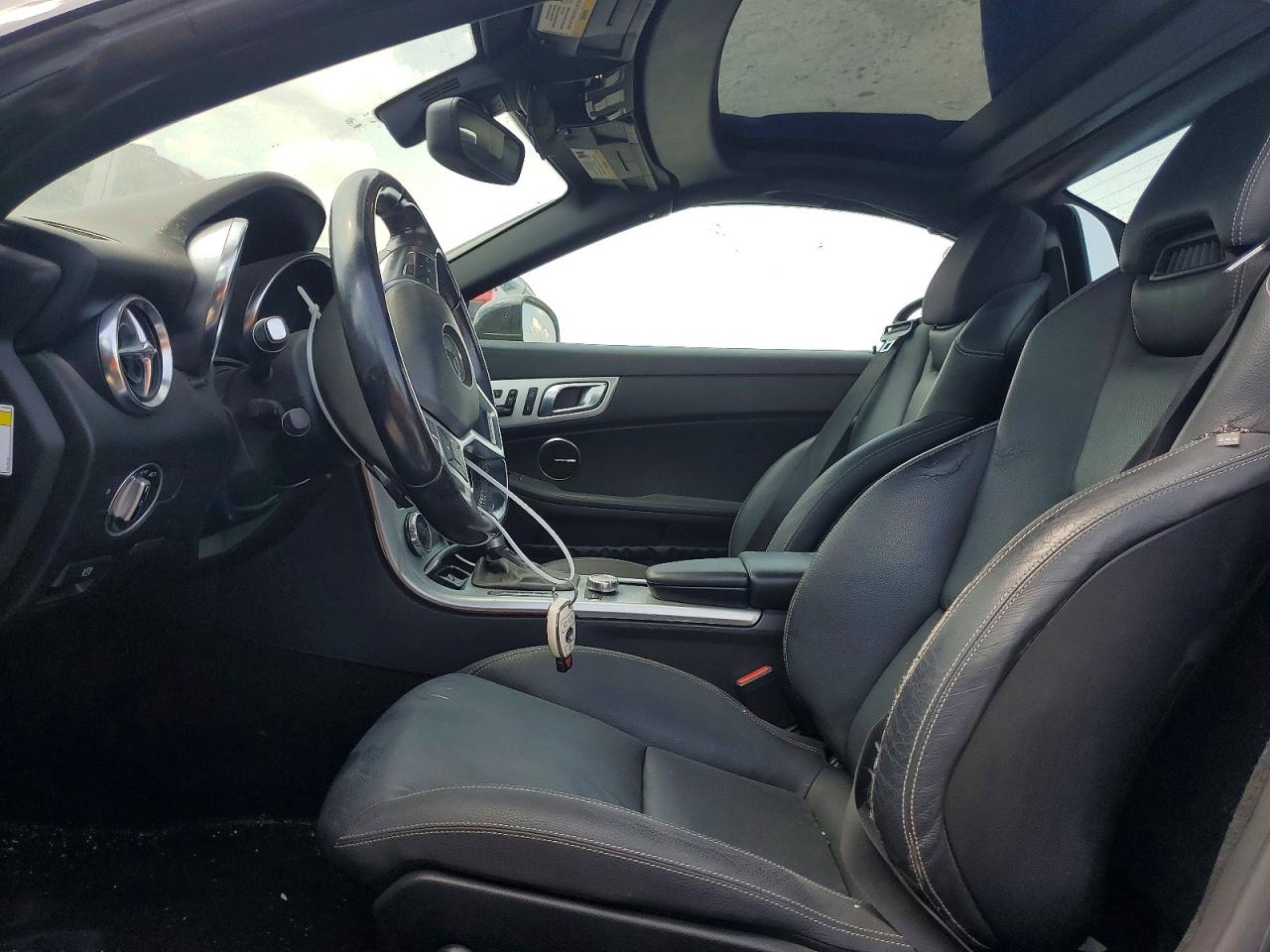 2014 Mercedes-benz Slk 250 Black vin: WDDPK4HA4EF085044