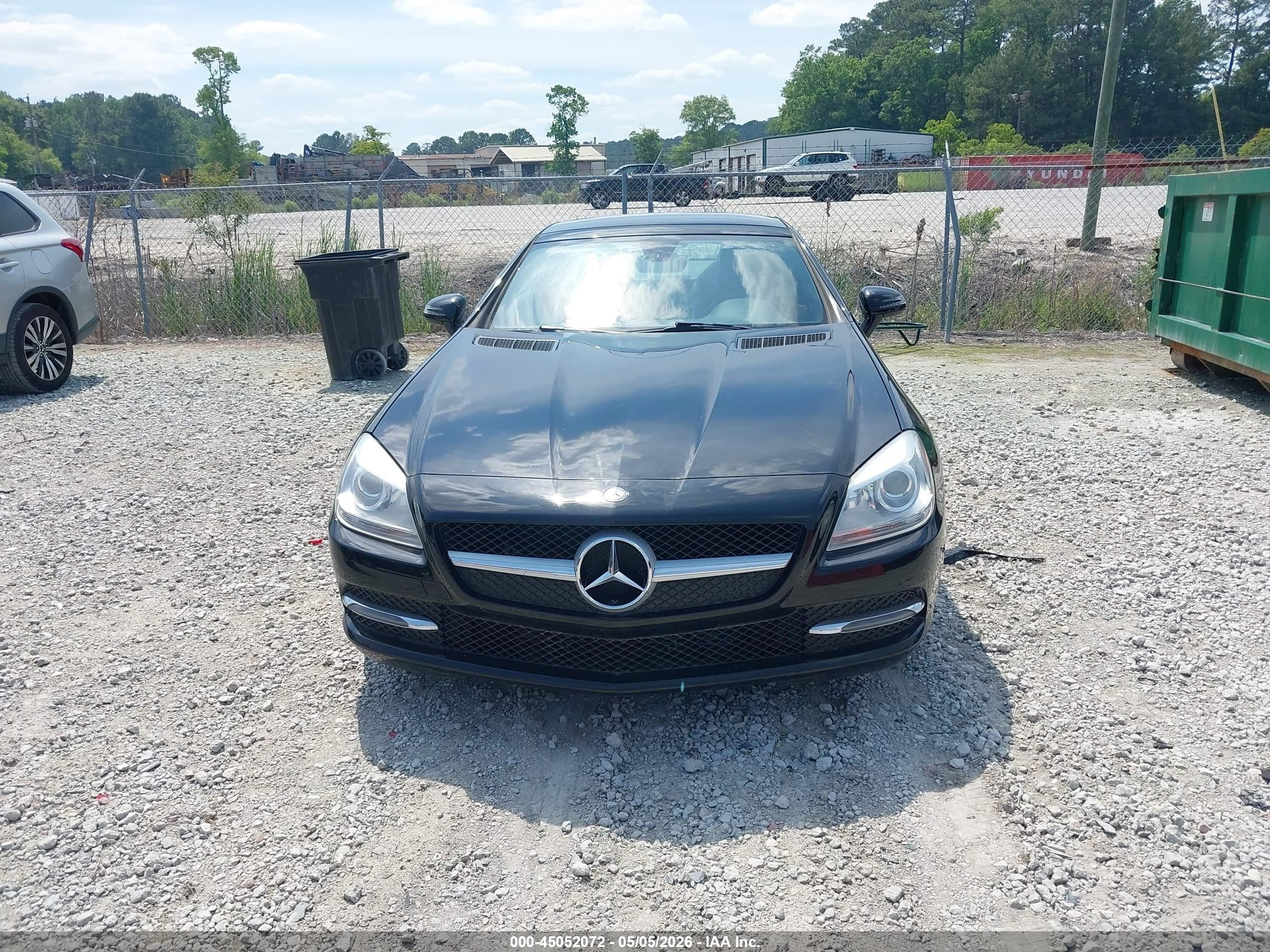 2015 Mercedes-benz Slk 250   Black vin: WDDPK4HA4FF098037