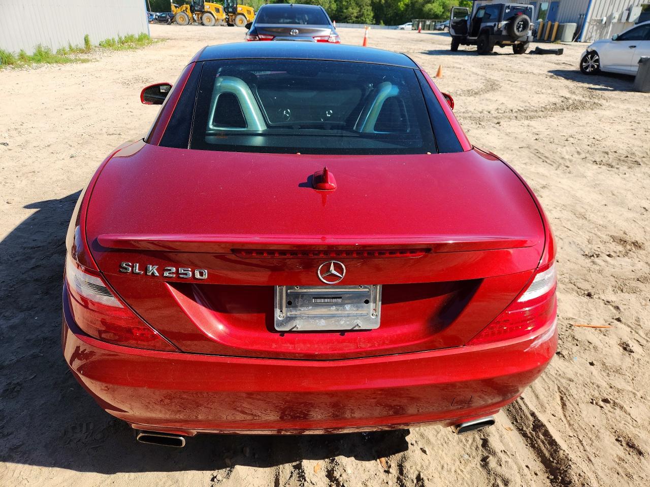 2014 Mercedes-benz Slk 250 Red vin: WDDPK4HA5EF084954