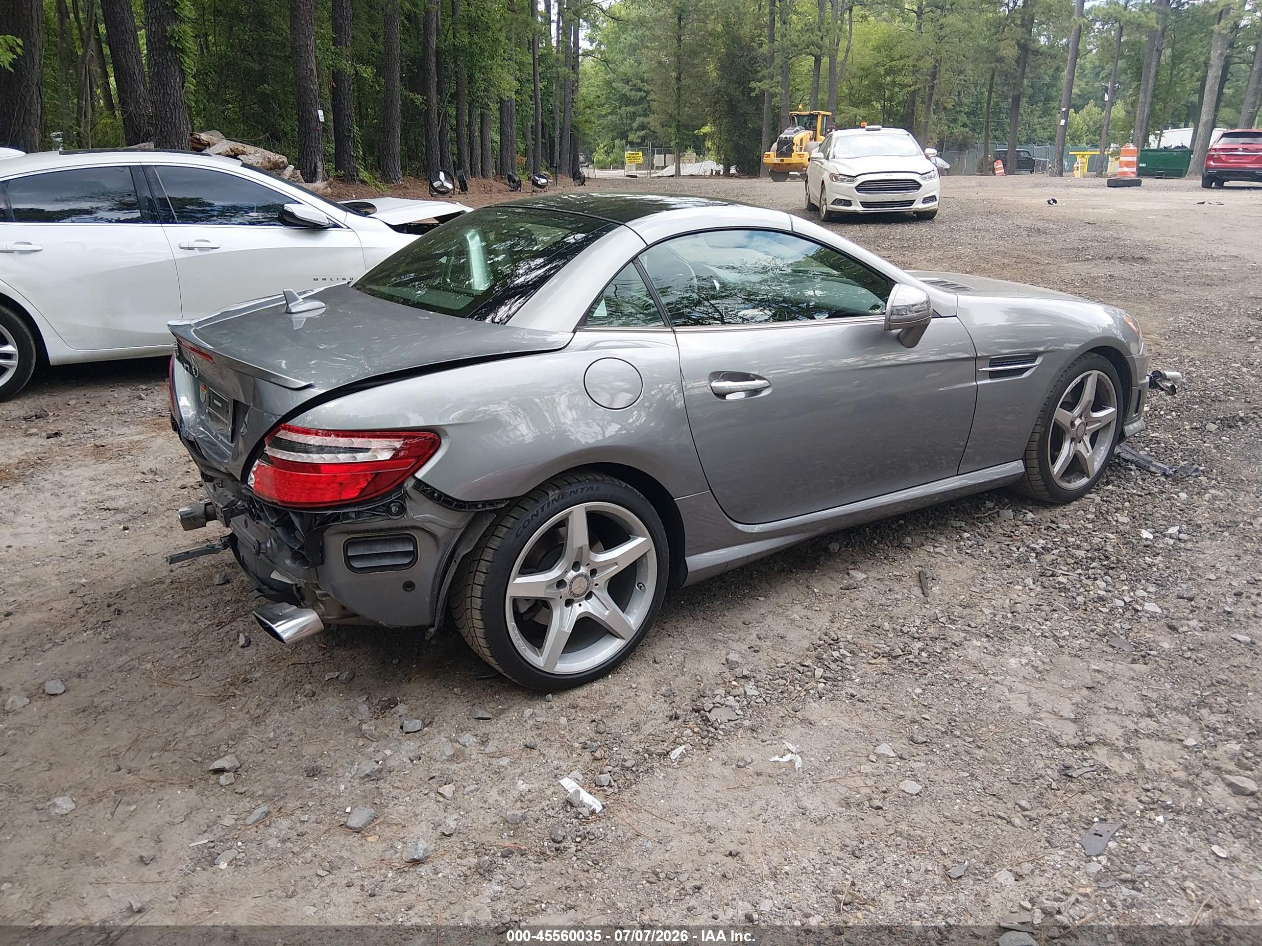 2014 Mercedes-benz Slk 250   Серебряный vin: WDDPK4HA6EF074689
