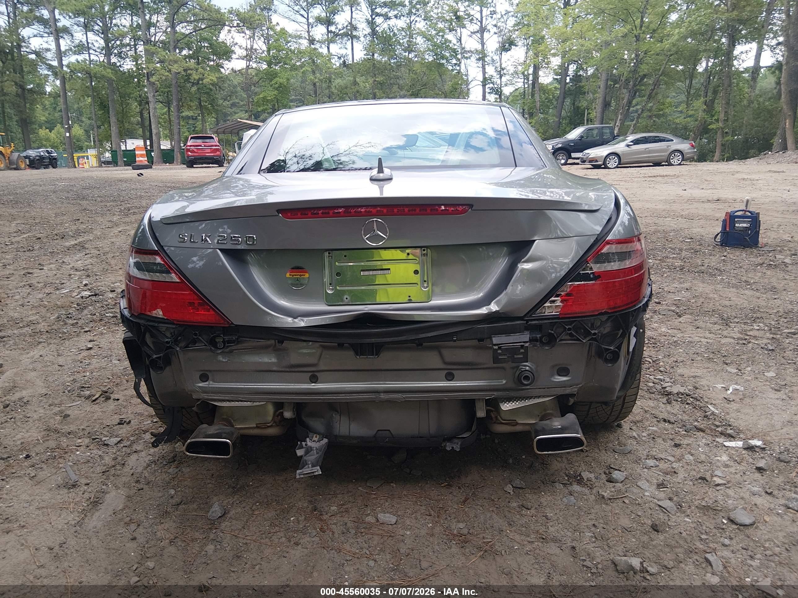 2014 Mercedes-benz Slk 250   Серебряный vin: WDDPK4HA6EF074689