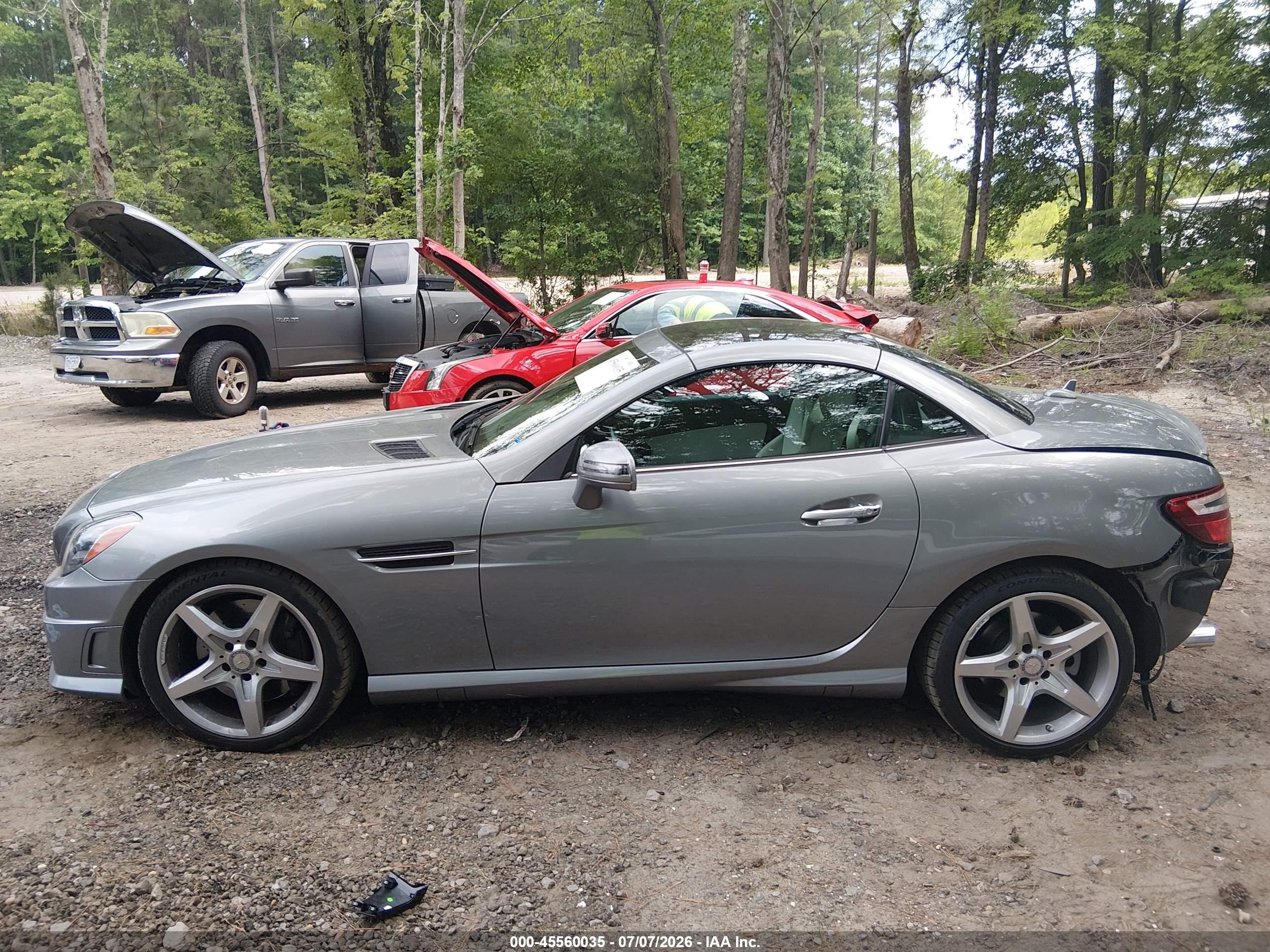 2014 Mercedes-benz Slk 250   Серебряный vin: WDDPK4HA6EF074689