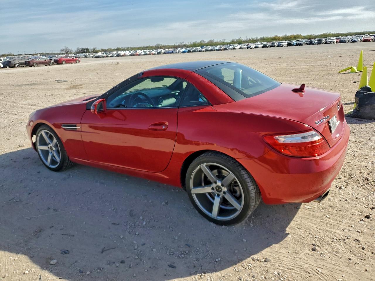 2014 Mercedes-benz Slk 250 Red vin: WDDPK4HA6EF076216