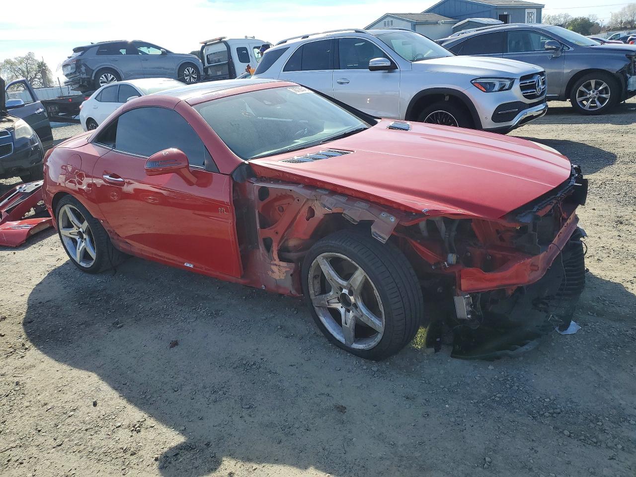 2014 Mercedes Benz Slk 250 Red vin: WDDPK4HA6EF077155