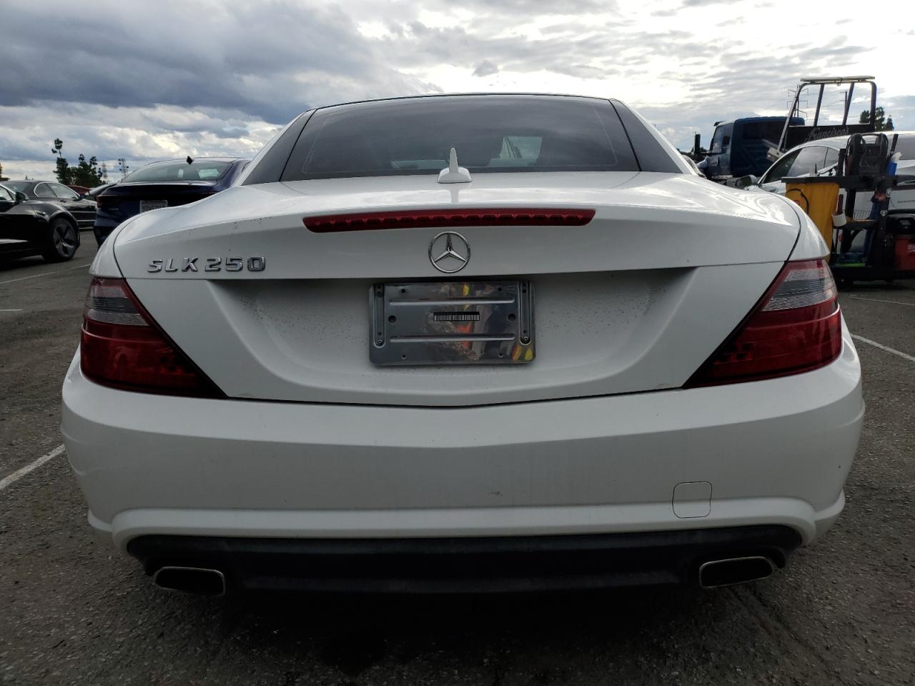2014 Mercedes-benz Slk 250 White vin: WDDPK4HA6EF095025