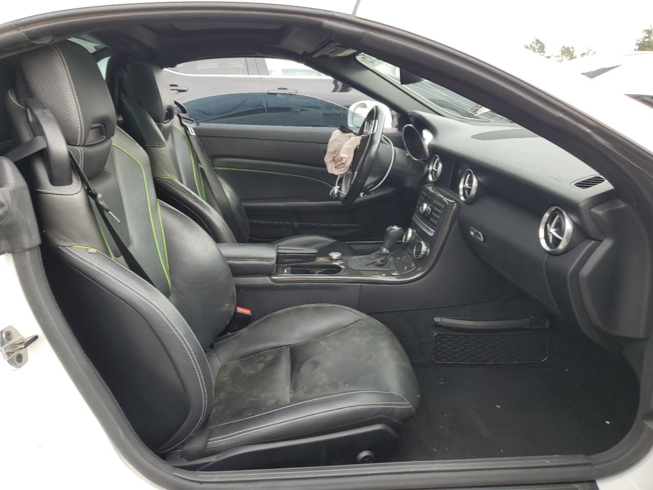 2014 Mercedes-benz Slk 250 White vin: WDDPK4HA6EF095025