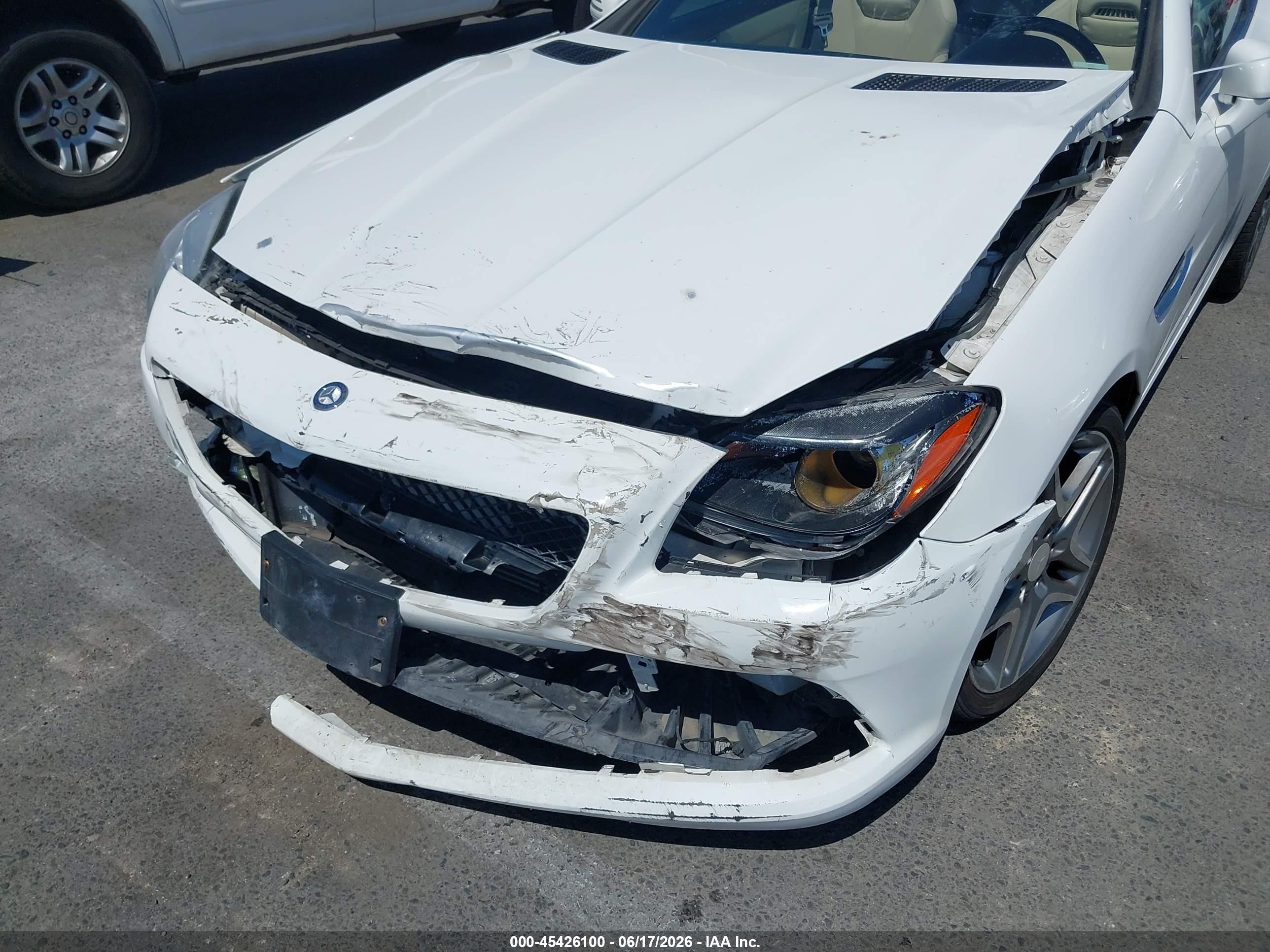2015 Mercedes-benz Slk 250   Белый vin: WDDPK4HA6FF097441