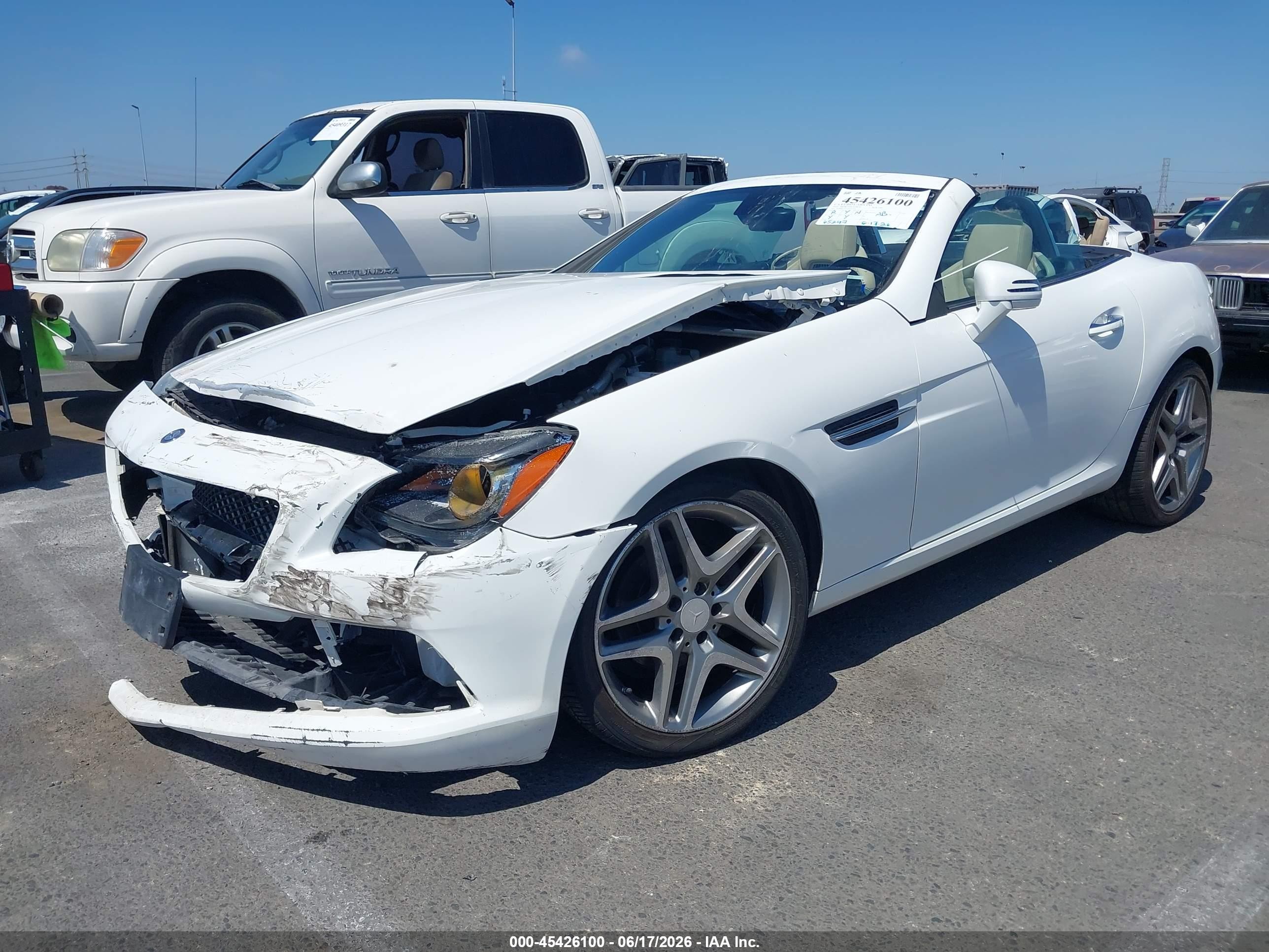 2015 Mercedes-benz Slk 250   Белый vin: WDDPK4HA6FF097441