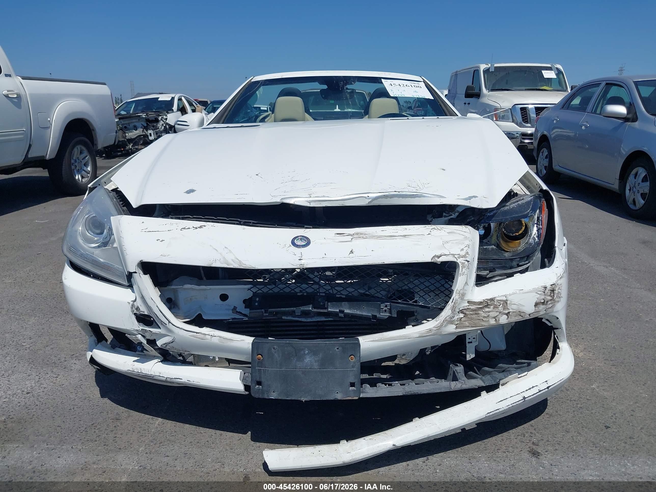 2015 Mercedes-benz Slk 250   Белый vin: WDDPK4HA6FF097441