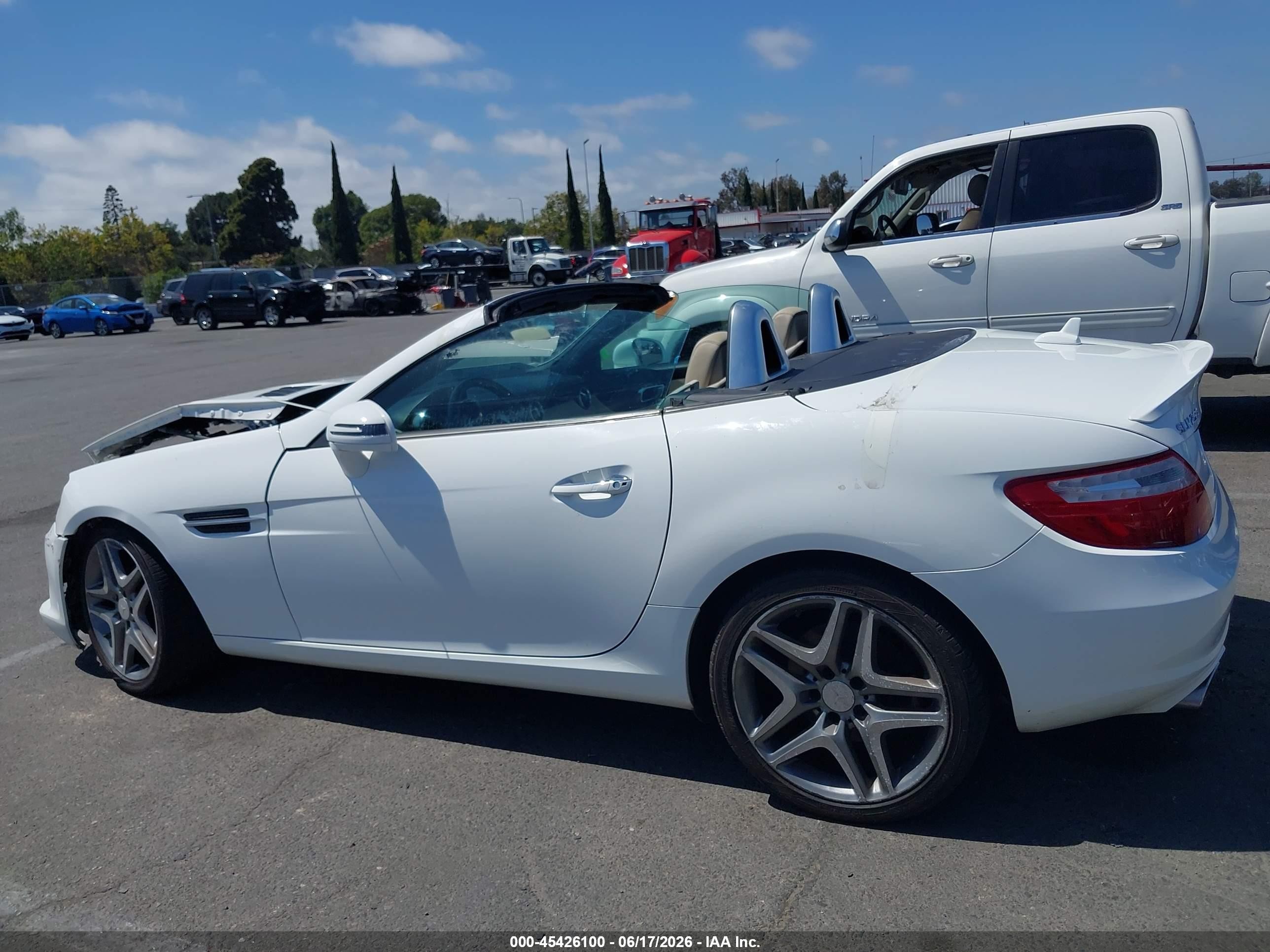 2015 Mercedes-benz Slk 250   Белый vin: WDDPK4HA6FF097441