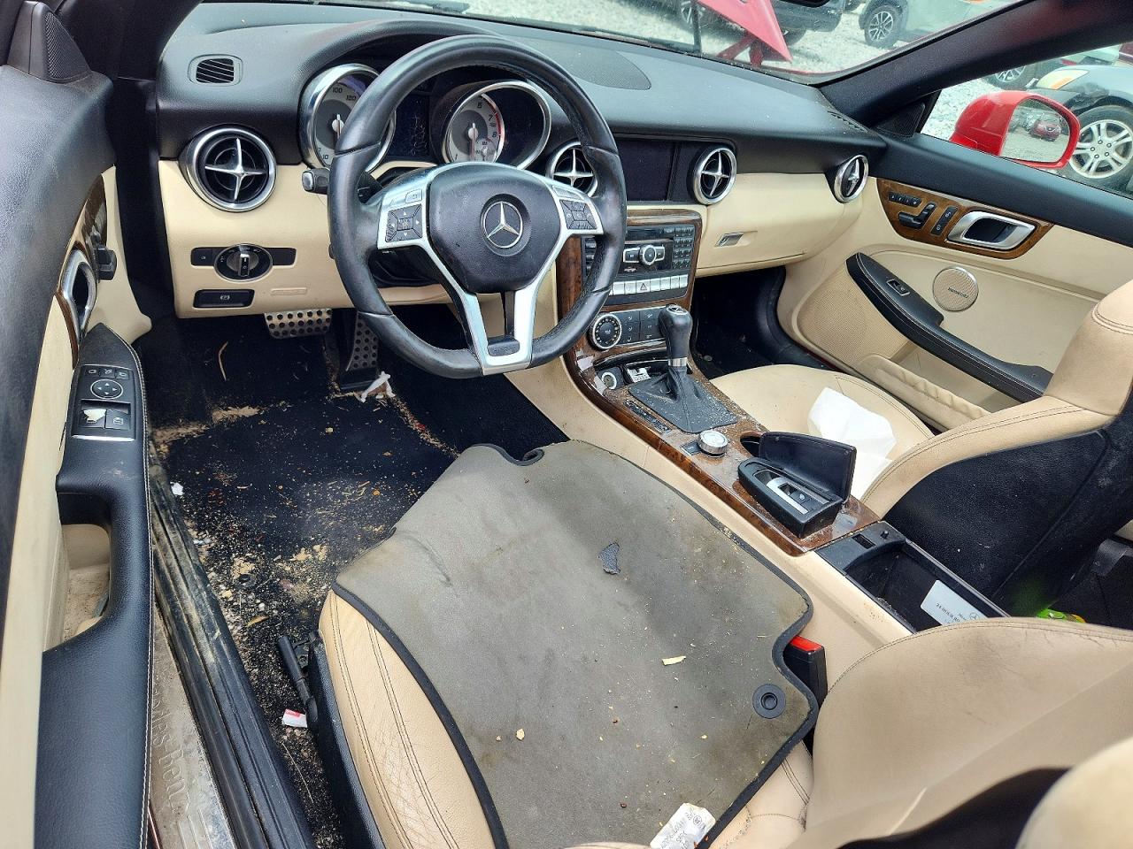 2015 Mercedes-benz Slk 250 Red vin: WDDPK4HA6FF104601