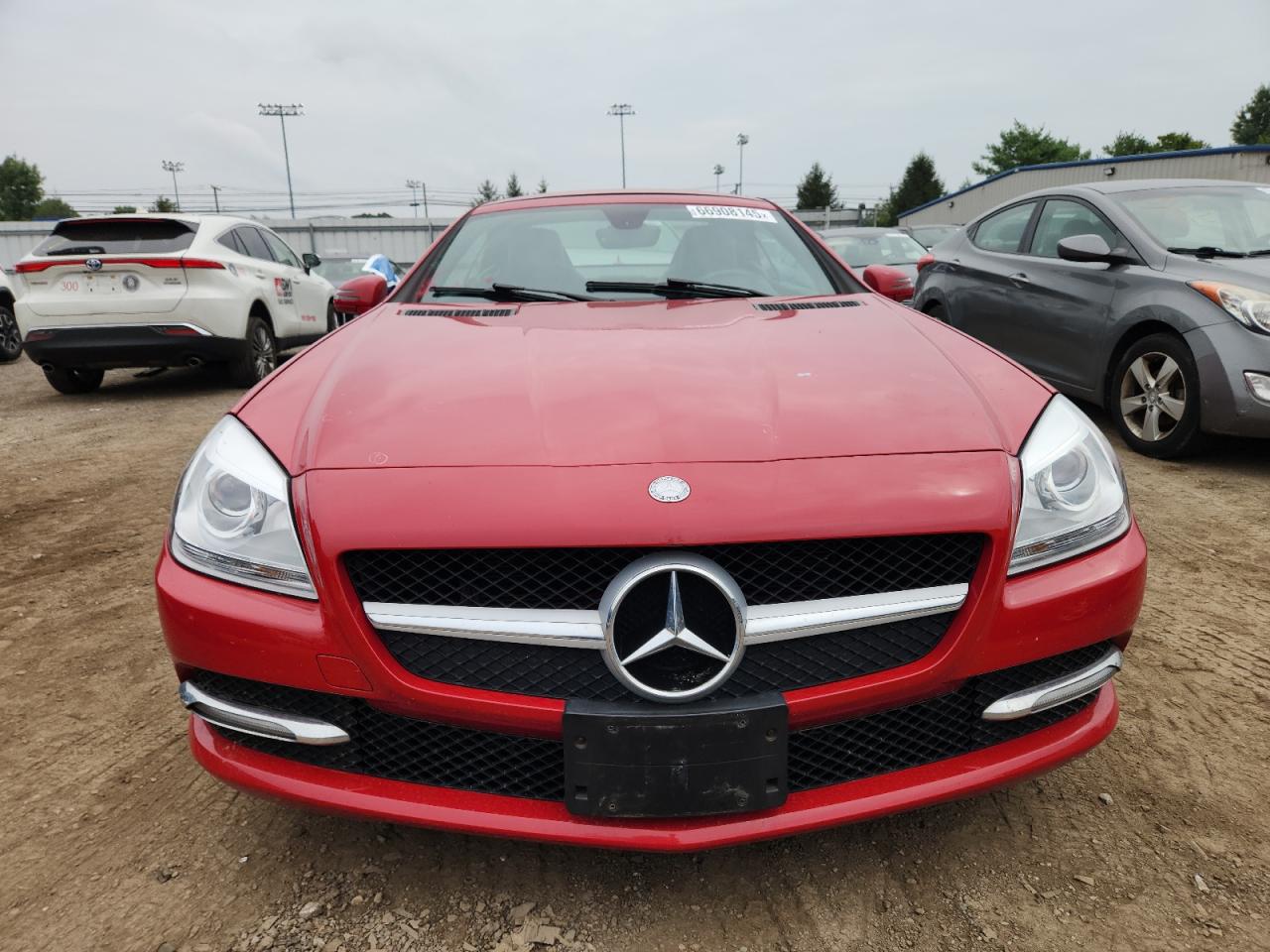 2012 Mercedes-benz Slk 250 Red vin: WDDPK4HA7CF036420