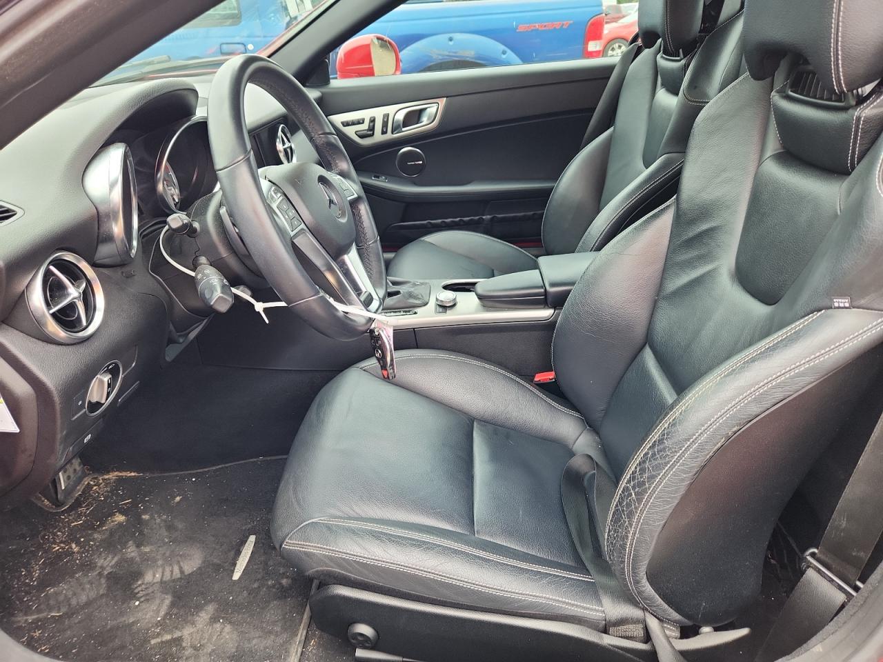 2012 Mercedes-benz Slk 250 Red vin: WDDPK4HA7CF036420