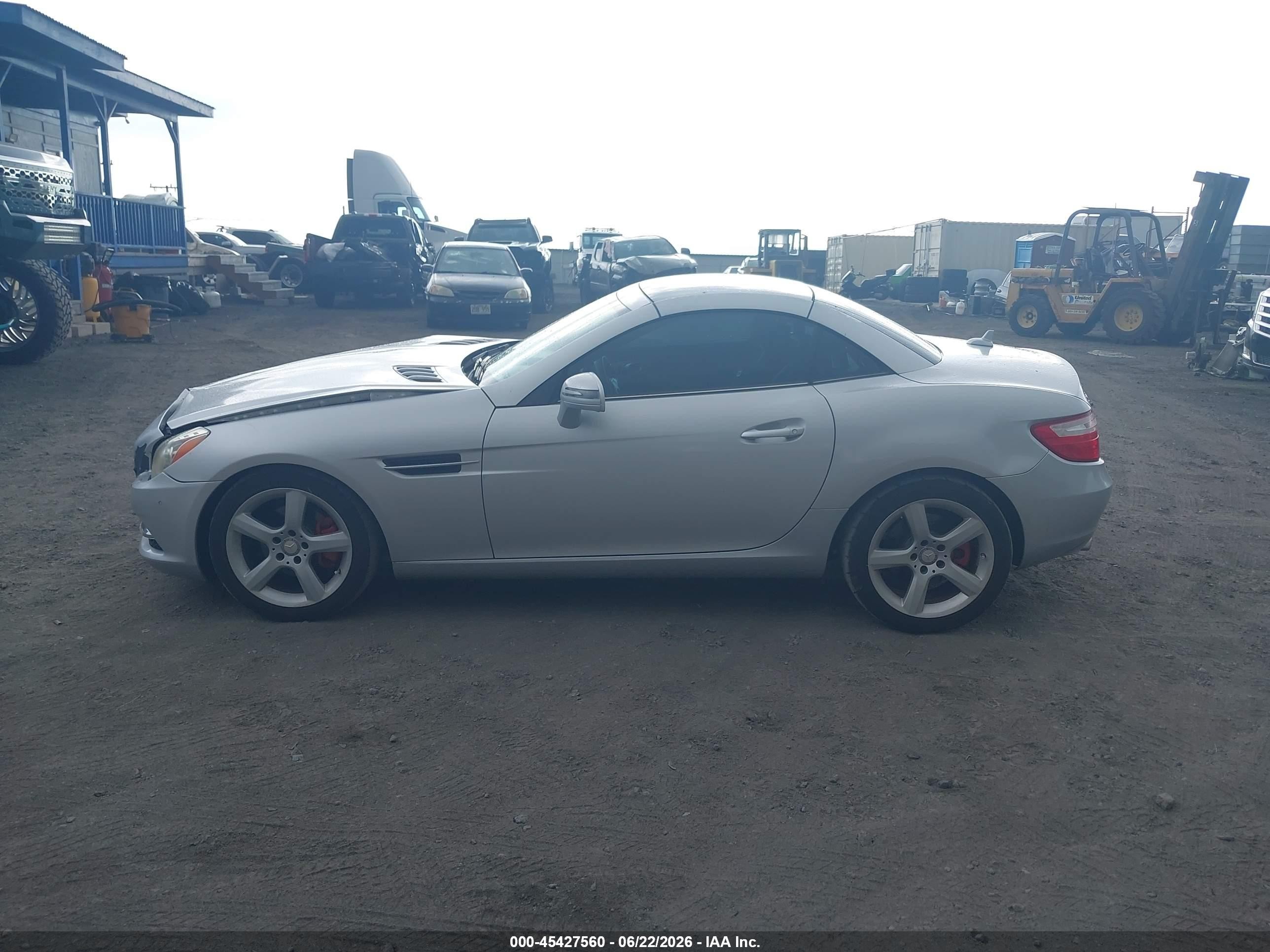 2013 Mercedes-benz Slk 250   Silver vin: WDDPK4HA7DF055986