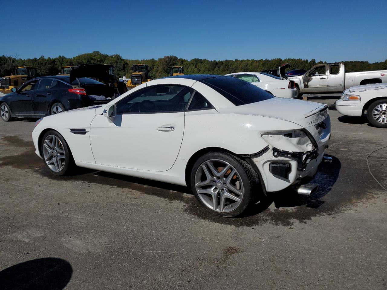 2014 Mercedes-benz Slk 250 White vin: WDDPK4HA7EF079352