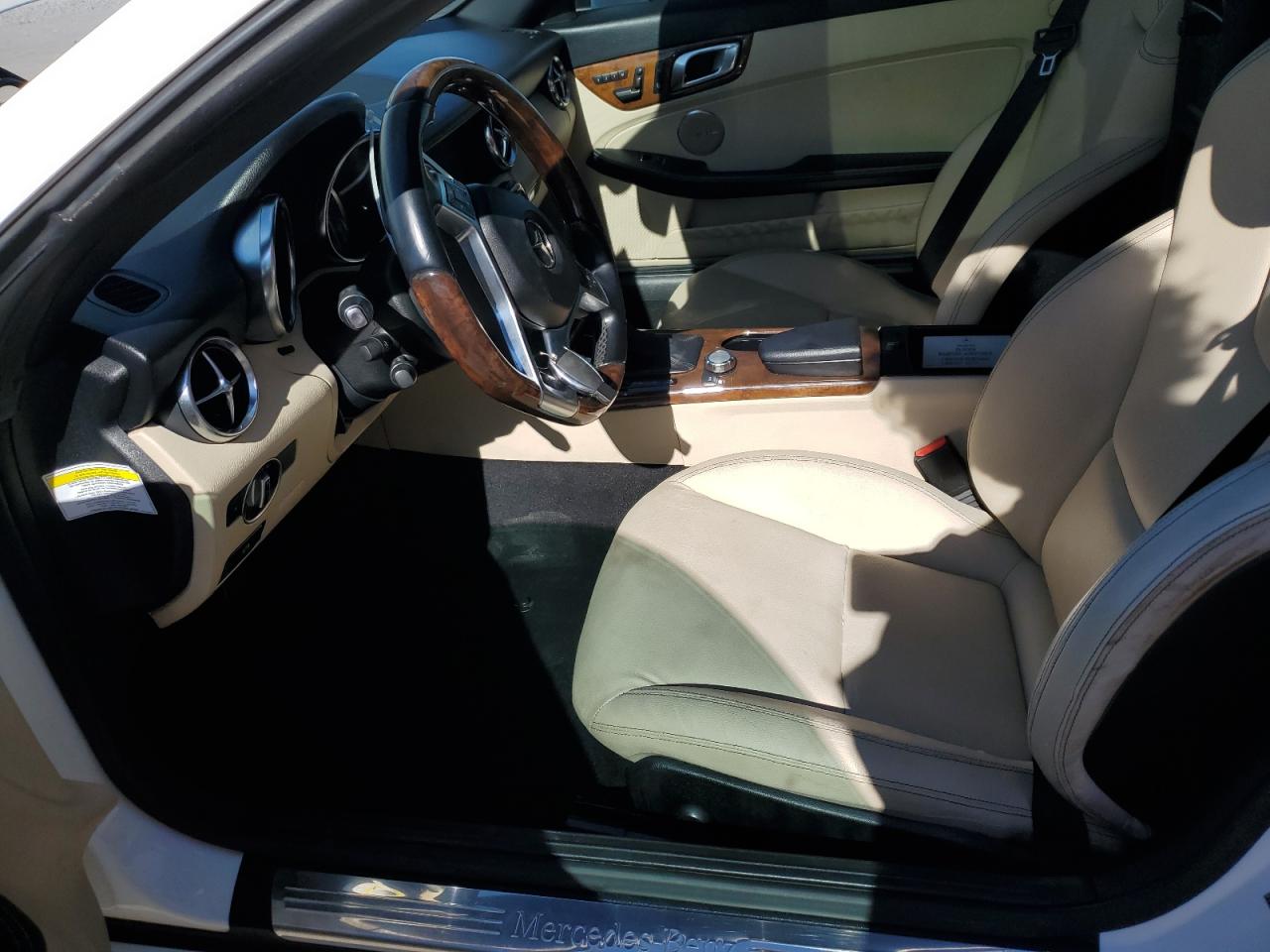 2014 Mercedes-benz Slk 250 White vin: WDDPK4HA7EF079352