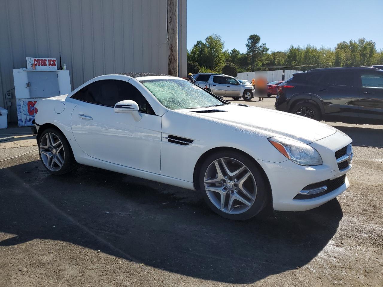 2014 Mercedes-benz Slk 250 White vin: WDDPK4HA7EF079352