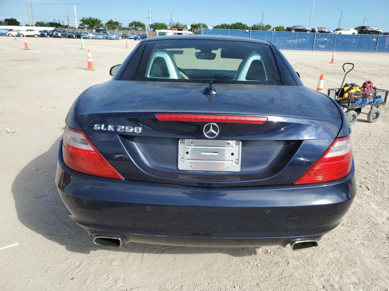 2012 Mercedes-benz Slk 250 Blue vin: WDDPK4HA8CF035406