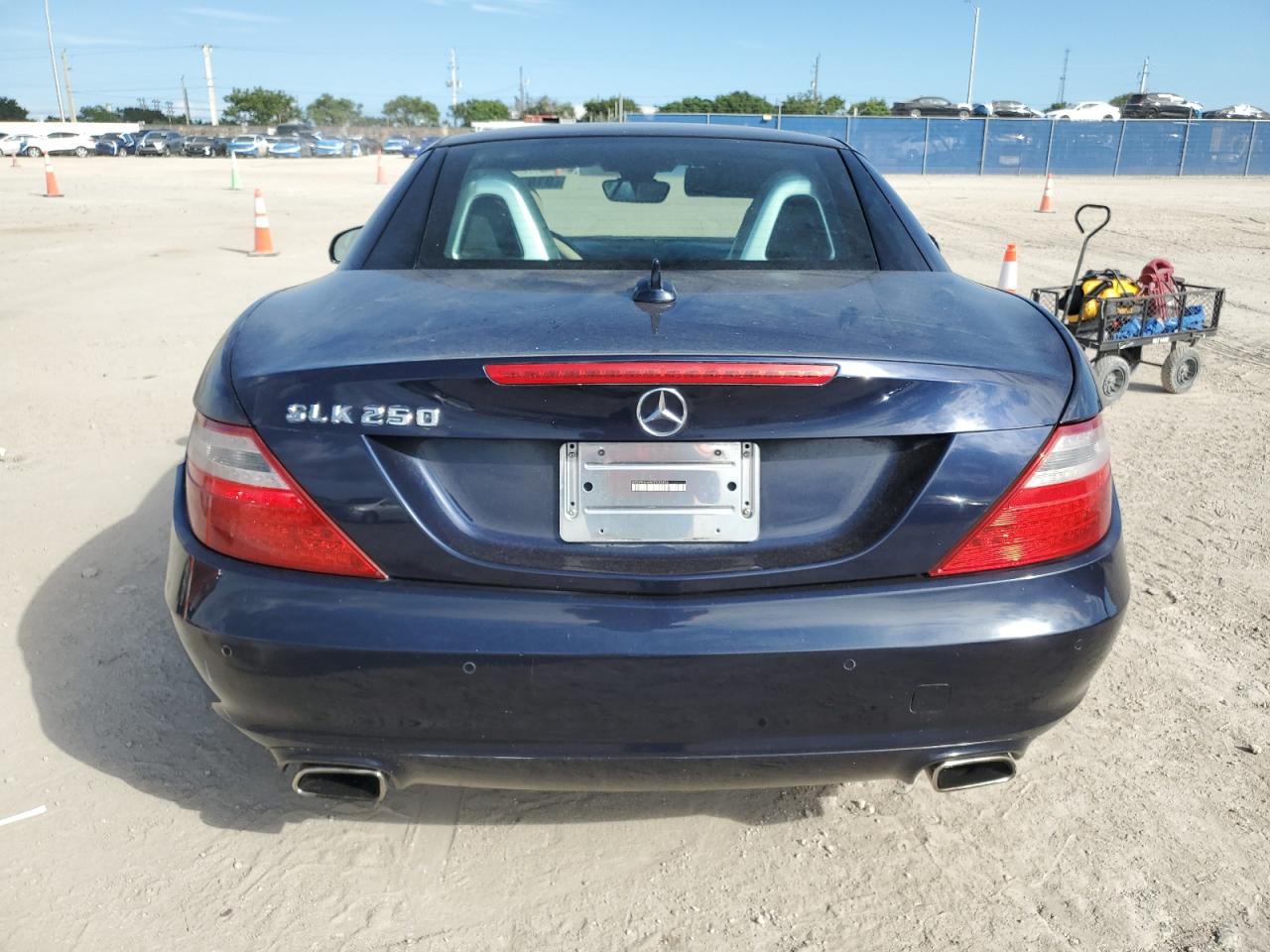 2012 Mercedes-benz Slk 250 Blue vin: WDDPK4HA8CF035406