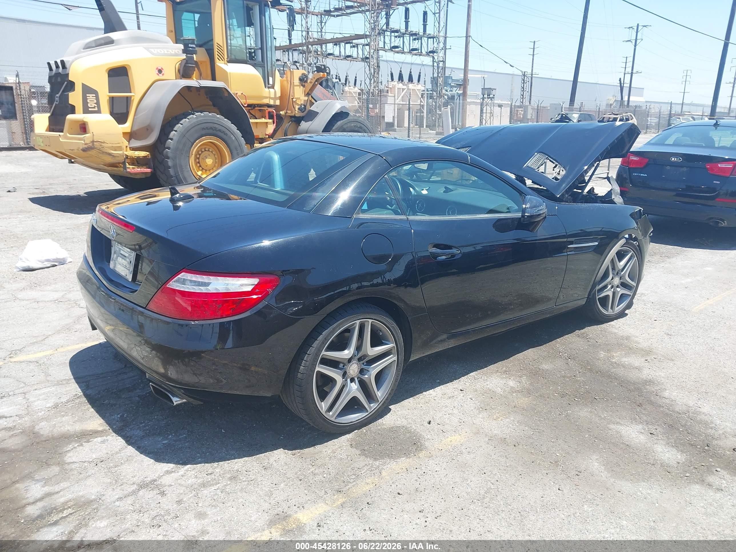 2013 Mercedes-benz Slk 250   Black vin: WDDPK4HA8DF057097
