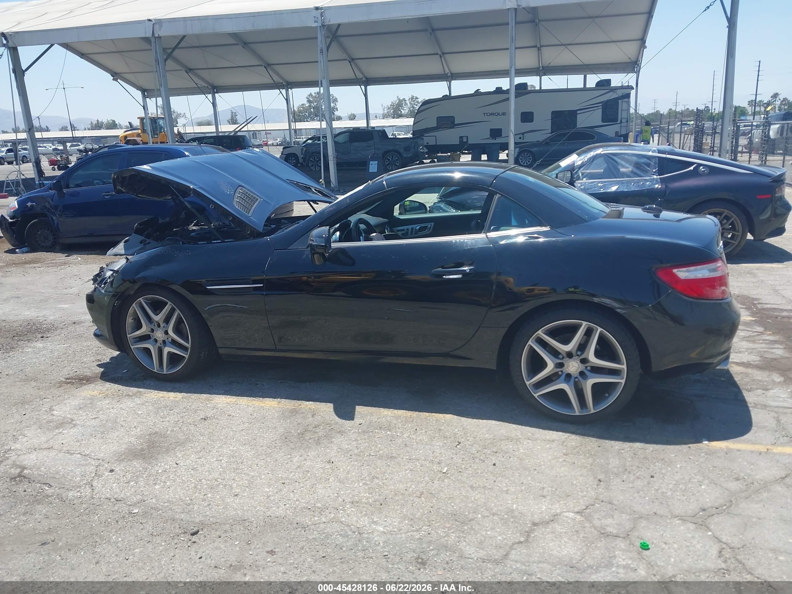2013 Mercedes-benz Slk 250   Black vin: WDDPK4HA8DF057097
