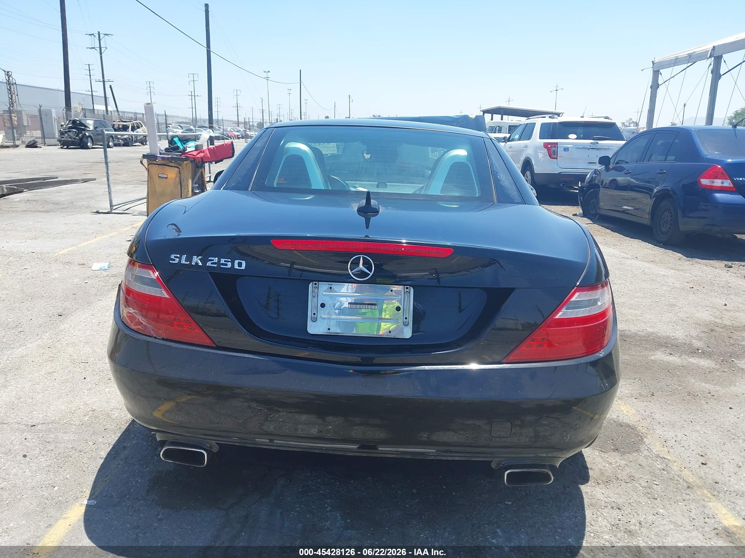 2013 Mercedes-benz Slk 250   Black vin: WDDPK4HA8DF057097