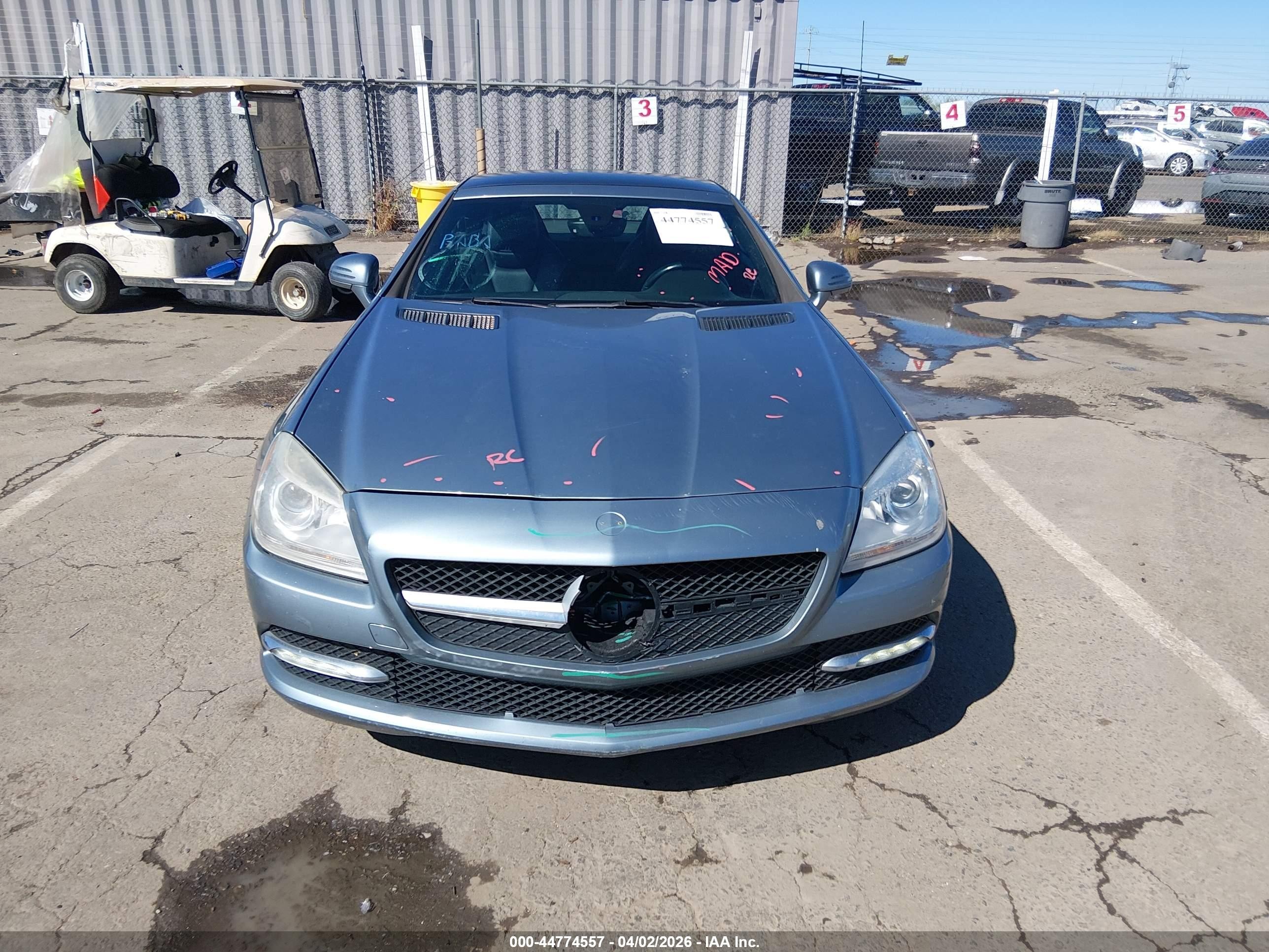 2013 Mercedes-benz Slk 250   Blue vin: WDDPK4HA8DF073865