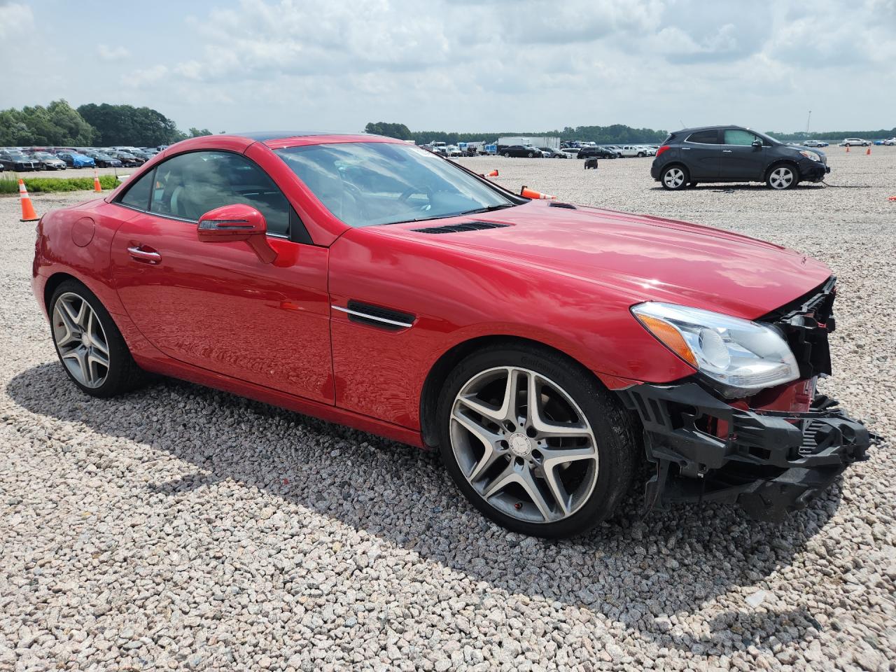 2014 Mercedes-benz Slk 250 Red vin: WDDPK4HA8EF085967