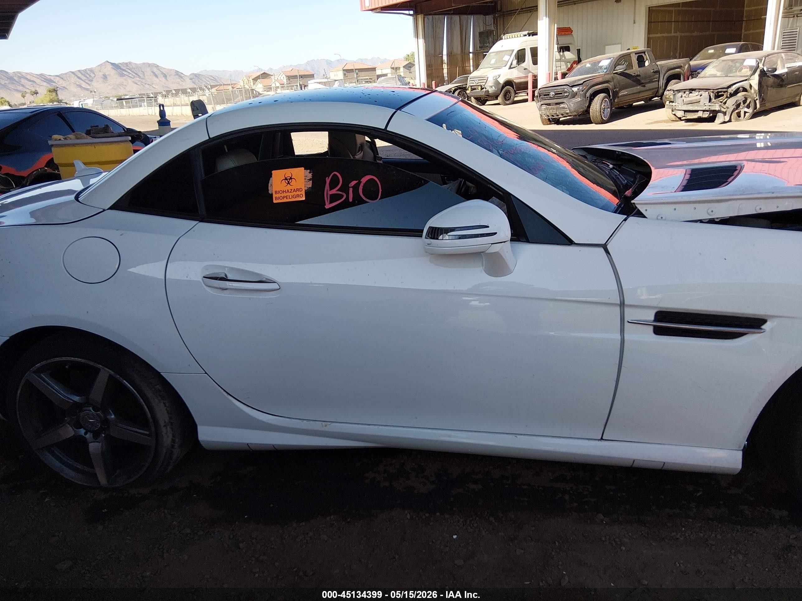 2015 Mercedes-benz Slk 250   White vin: WDDPK4HA8FF106852