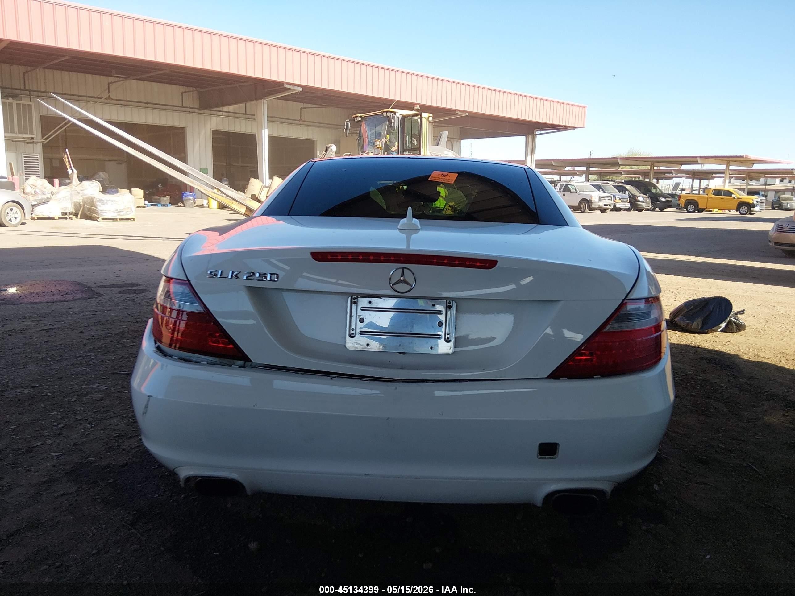 2015 Mercedes-benz Slk 250   White vin: WDDPK4HA8FF106852