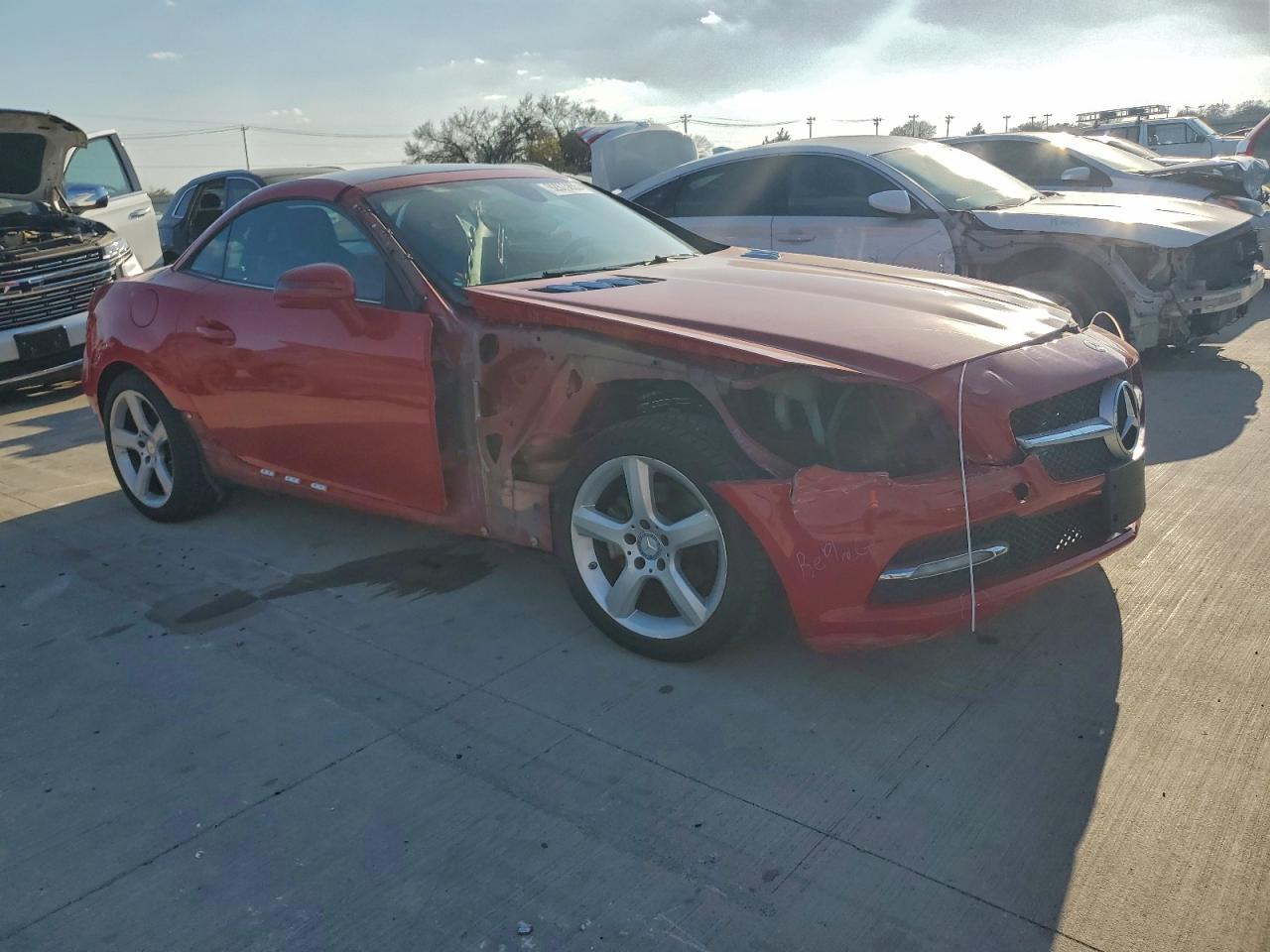 2012 Mercedes-benz Slk 250 Red vin: WDDPK4HA9CF046091