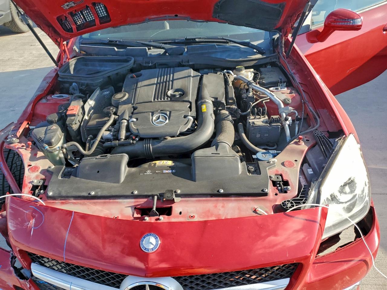 2012 Mercedes-benz Slk 250 Red vin: WDDPK4HA9CF046091