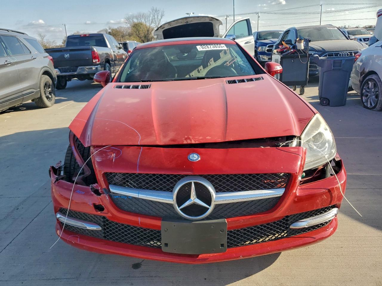 2012 Mercedes-benz Slk 250 Red vin: WDDPK4HA9CF046091
