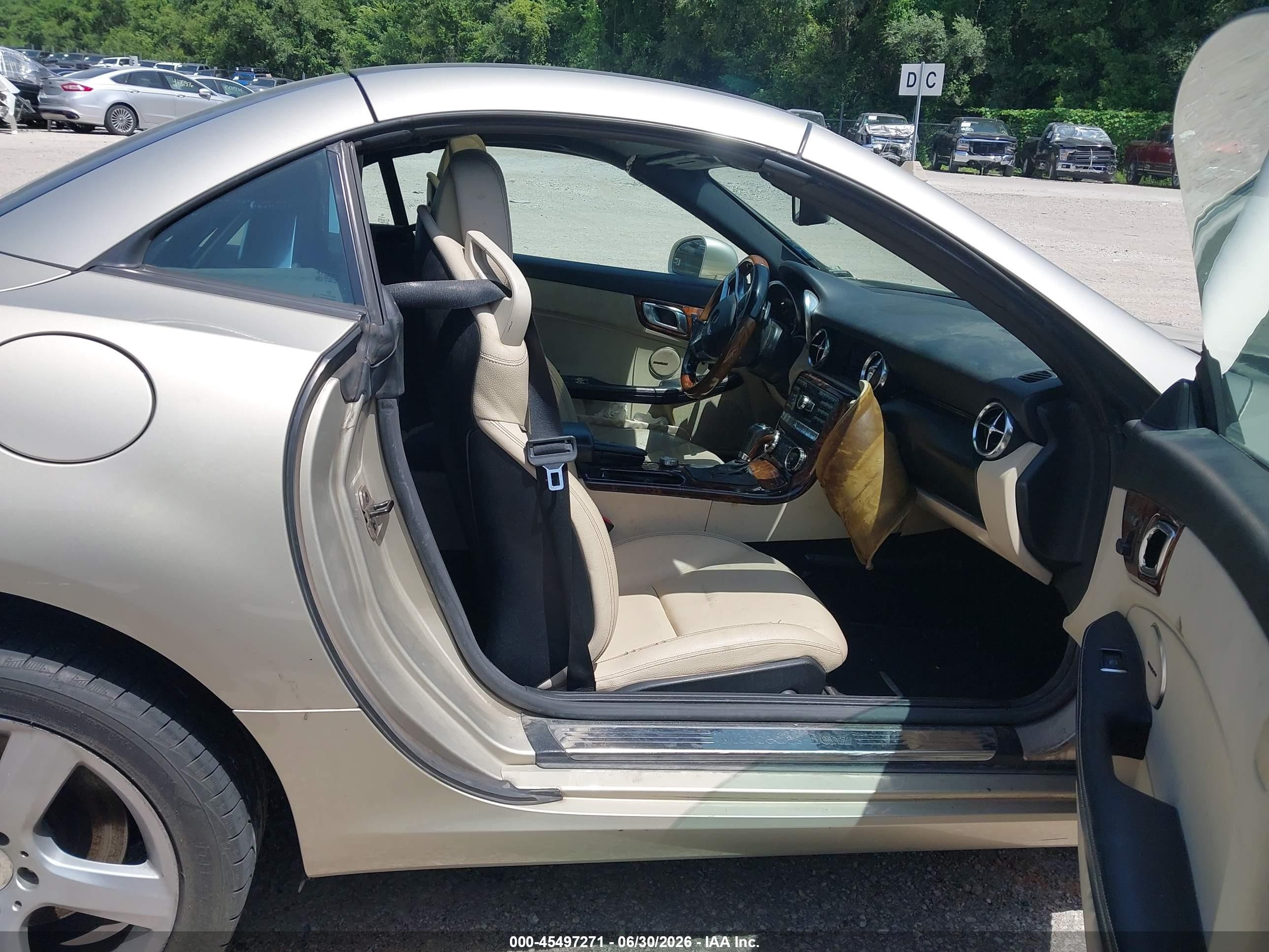 2012 Mercedes-benz Slk 250 Gold vin: WDDPK4HAXCF038811