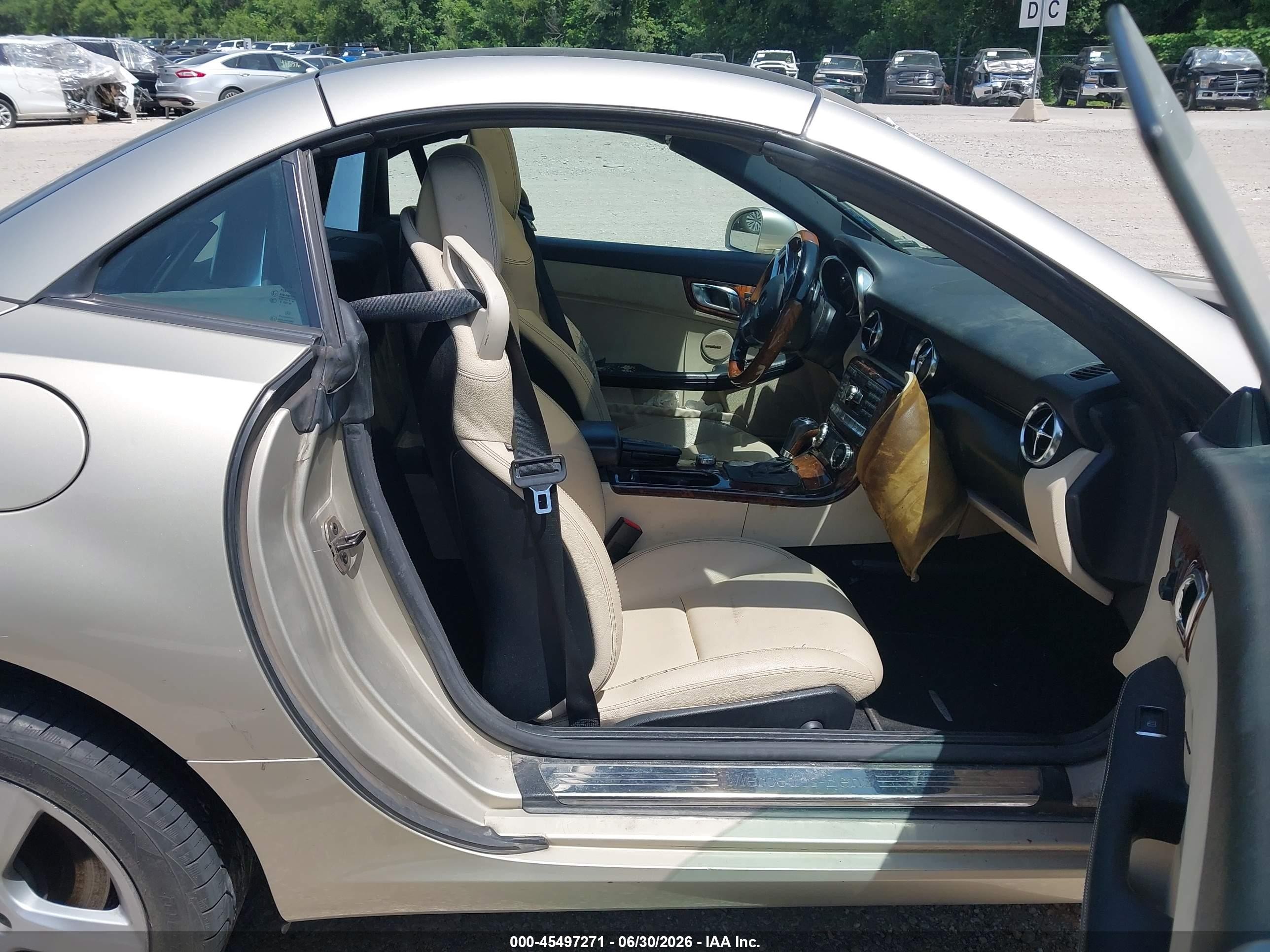 2012 Mercedes-benz Slk 250 Gold vin: WDDPK4HAXCF038811