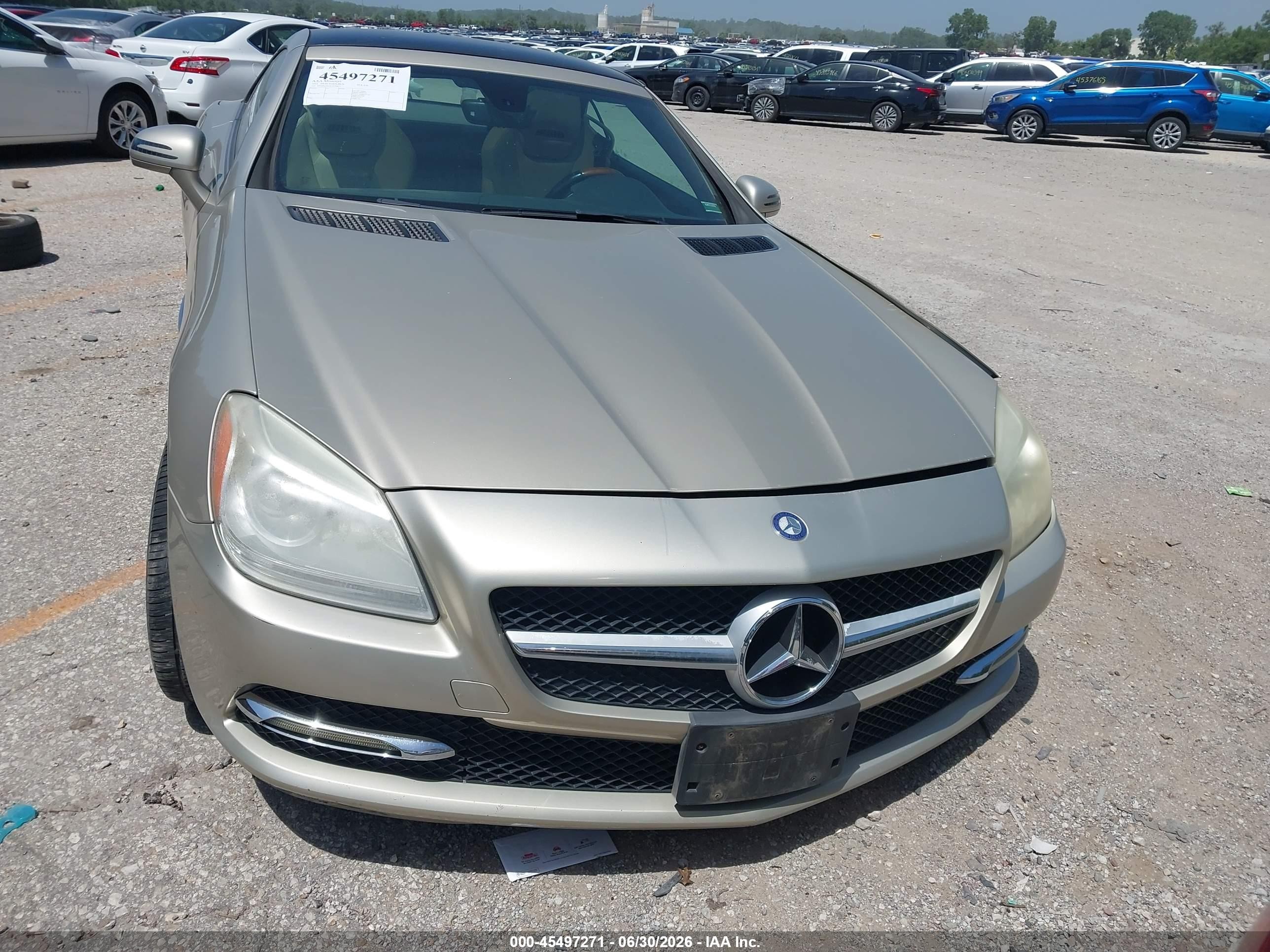 2012 Mercedes-benz Slk 250 Gold vin: WDDPK4HAXCF038811
