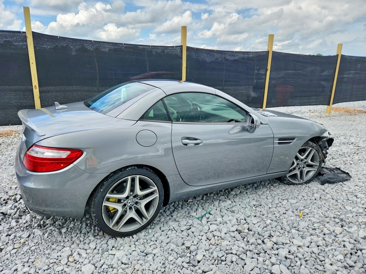 2012 Mercedes-benz Slk 250 Серебряный vin: WDDPK4HAXCF041661