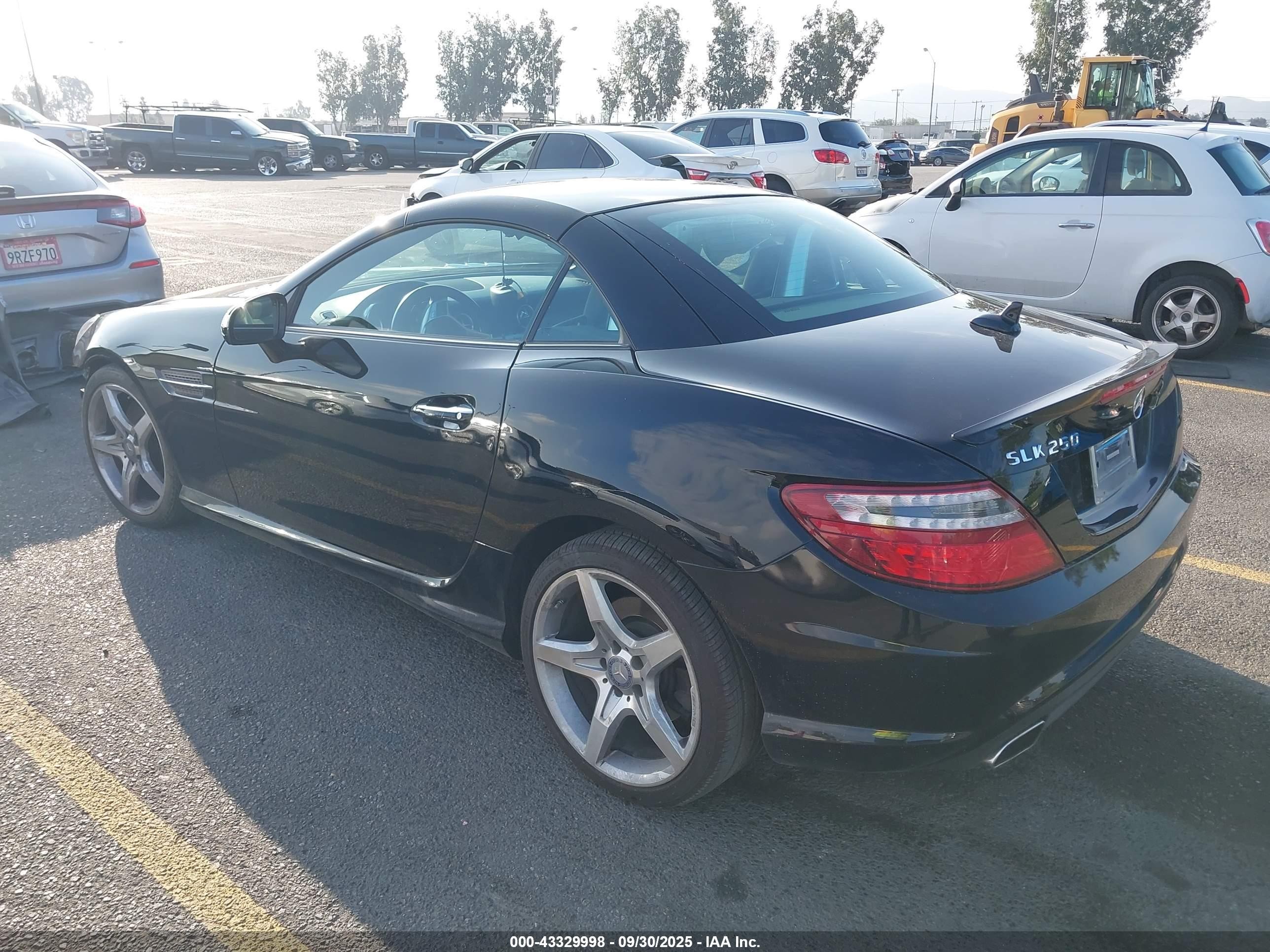 2013 Mercedes-benz Slk 250   Black vin: WDDPK4HAXDF054119