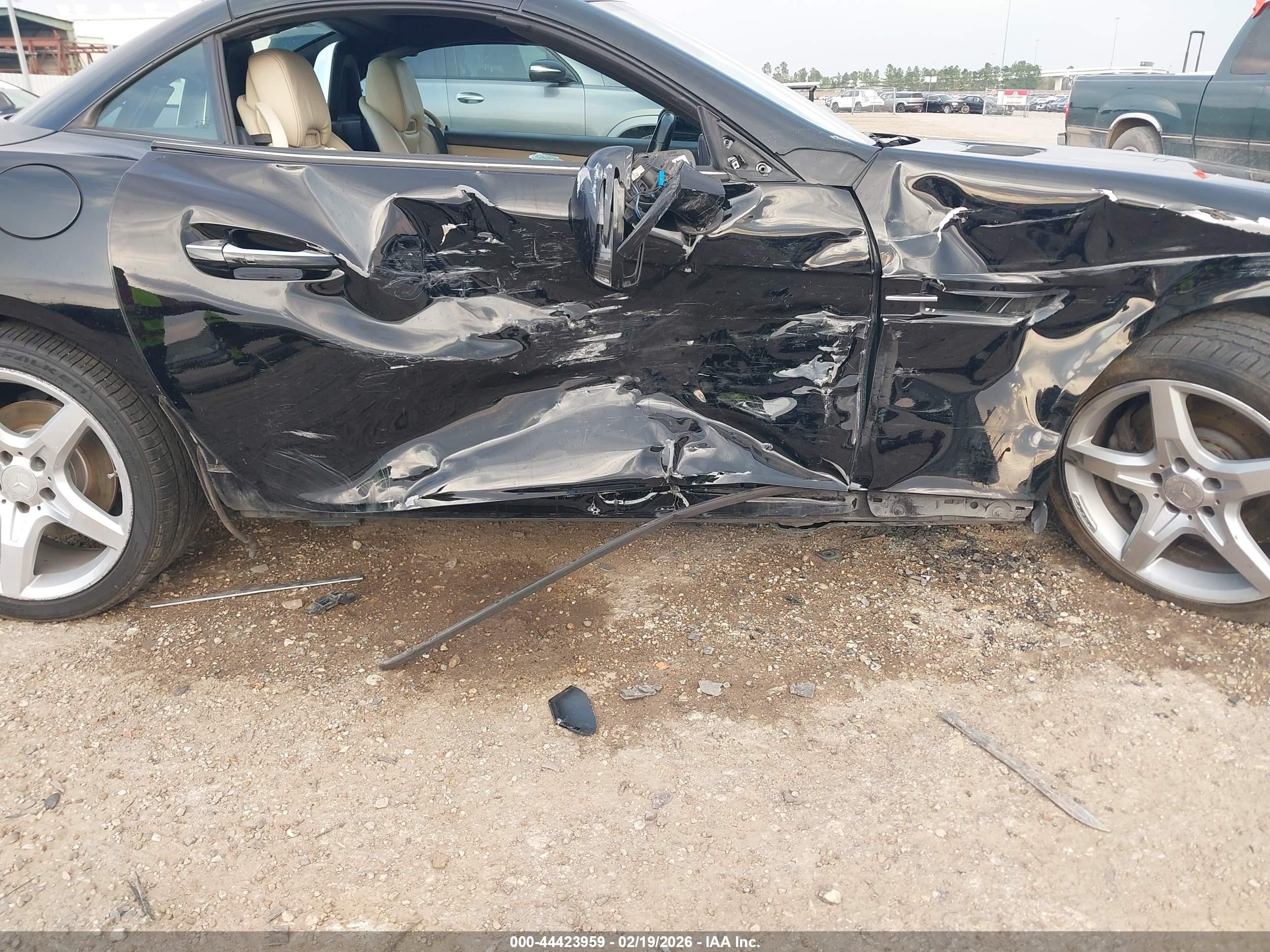 2014 Mercedes-benz Slk 250   Черный vin: WDDPK4HAXEF080172