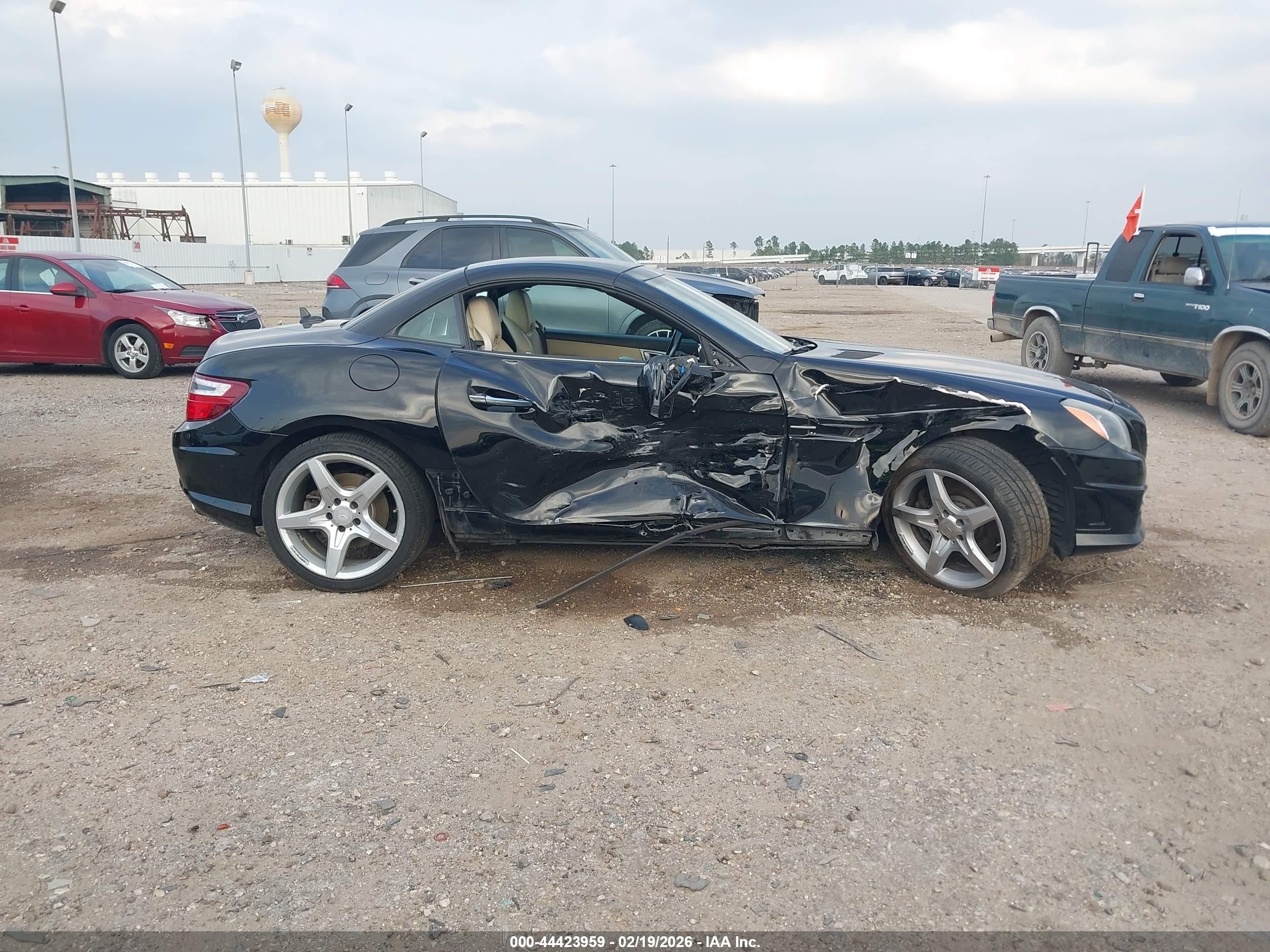 2014 Mercedes-benz Slk 250   Черный vin: WDDPK4HAXEF080172