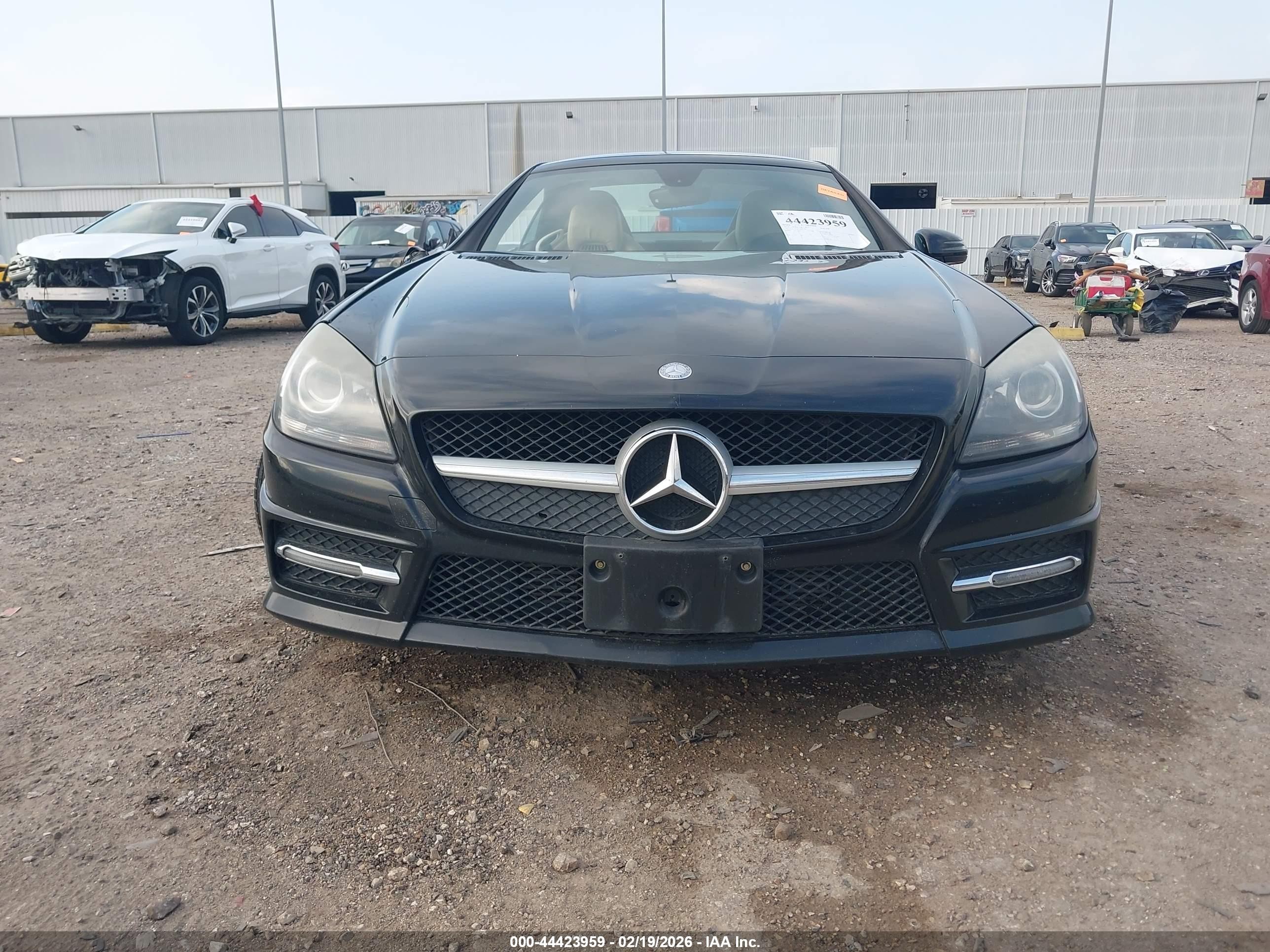 2014 Mercedes-benz Slk 250   Черный vin: WDDPK4HAXEF080172
