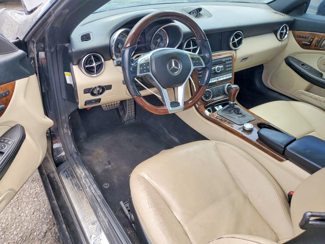 2014 Mercedes-benz Slk 250 Black vin: WDDPK4HAXEF087591