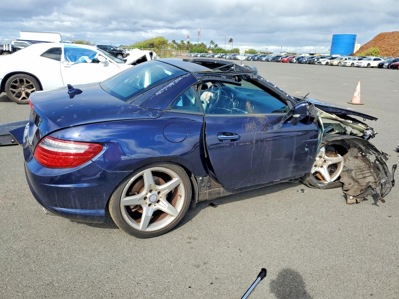 2012 Mercedes-benz Slk 350 Blue vin: WDDPK5HA0CF033770