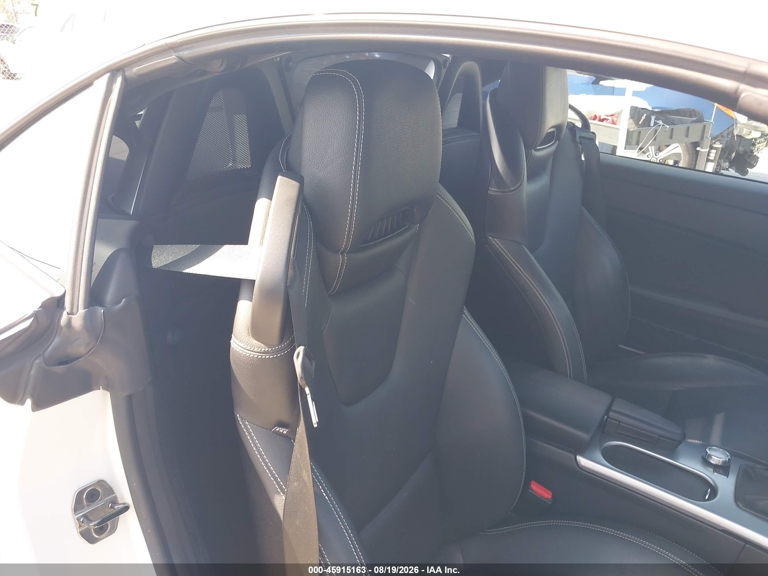 2014 Mercedes-benz Slk 350   Белый vin: WDDPK5HA0EF085502